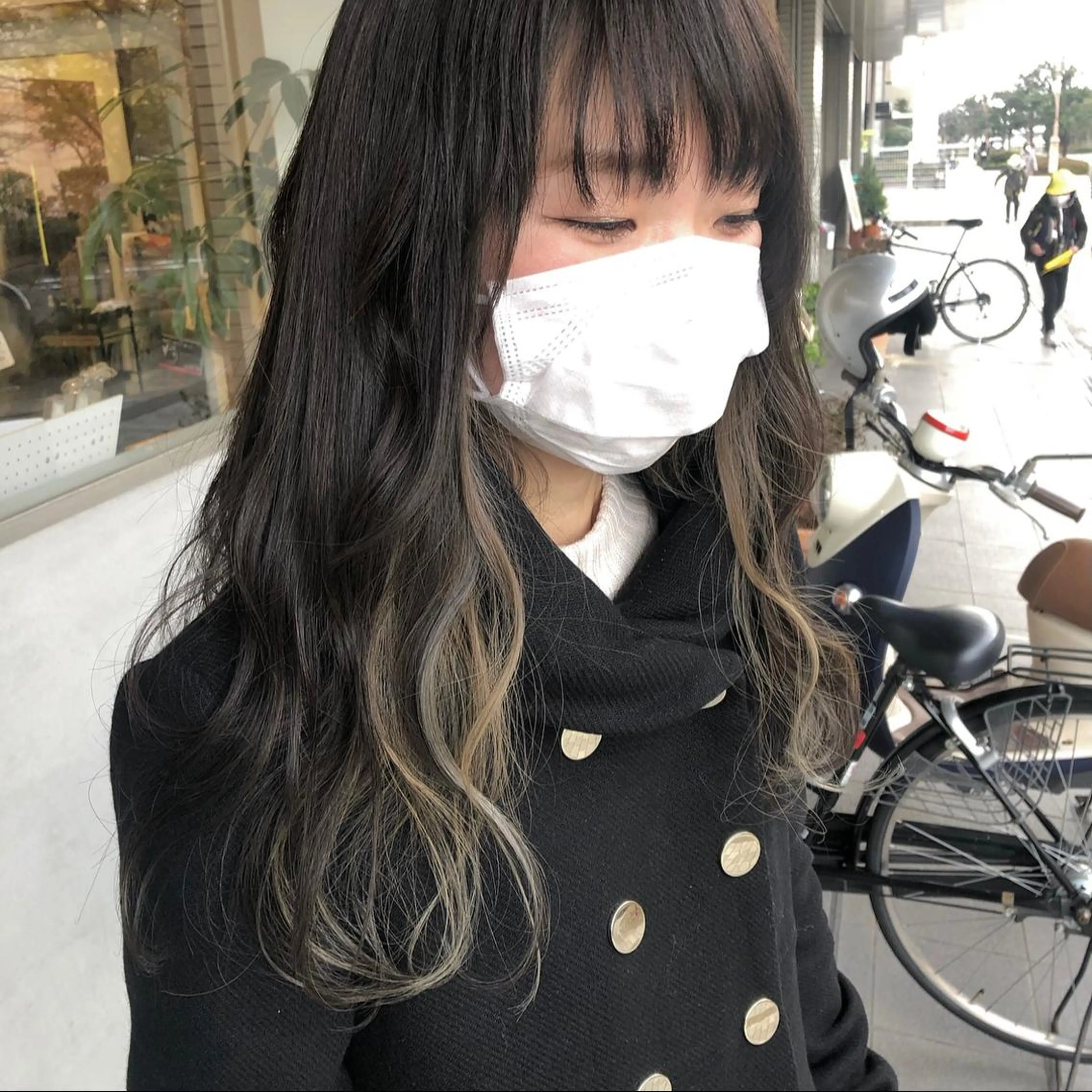 ロング カラー ヘアカラー 小森 樹奈のヘアスタイル