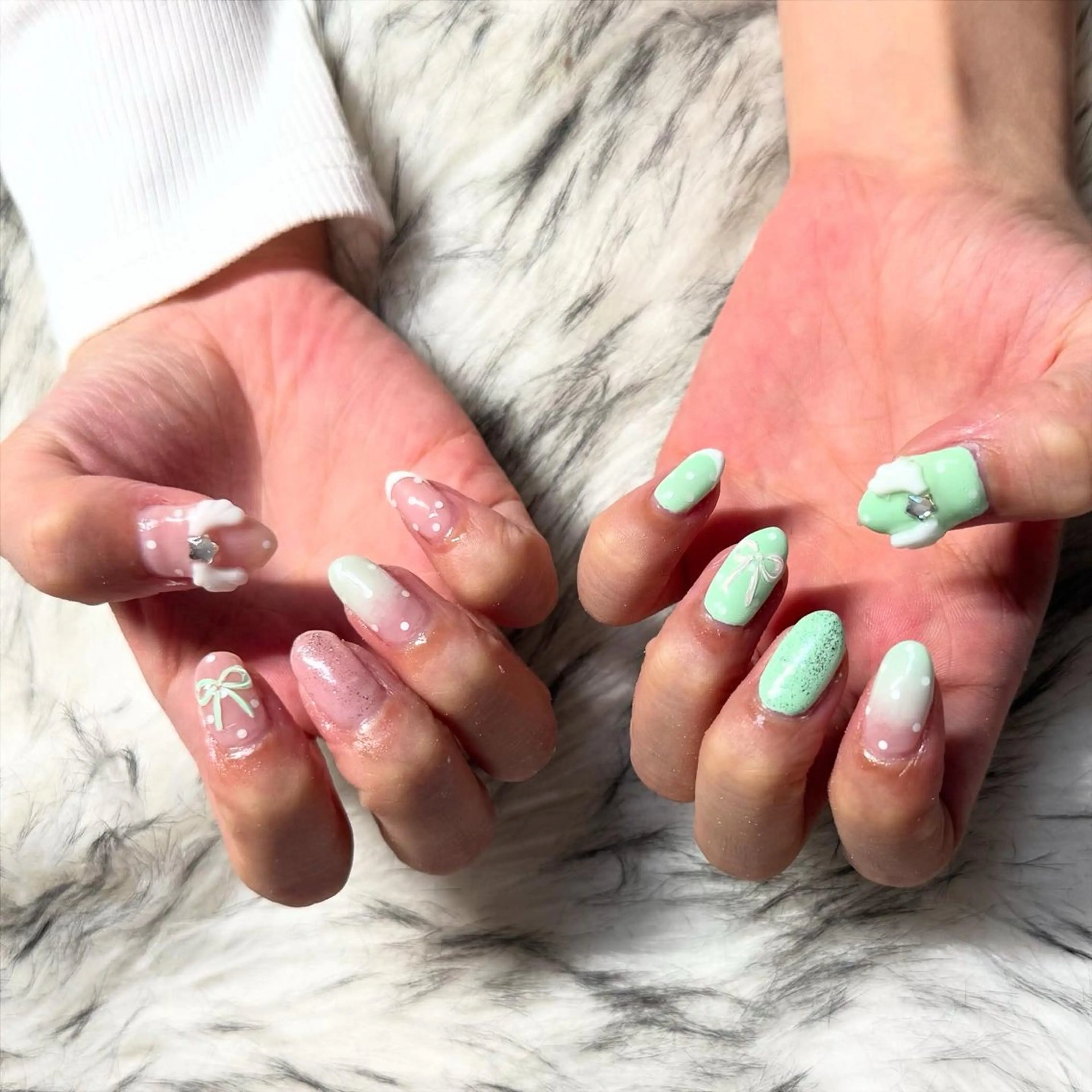 セミロング ハンドネイル mao .のネイルデザイン