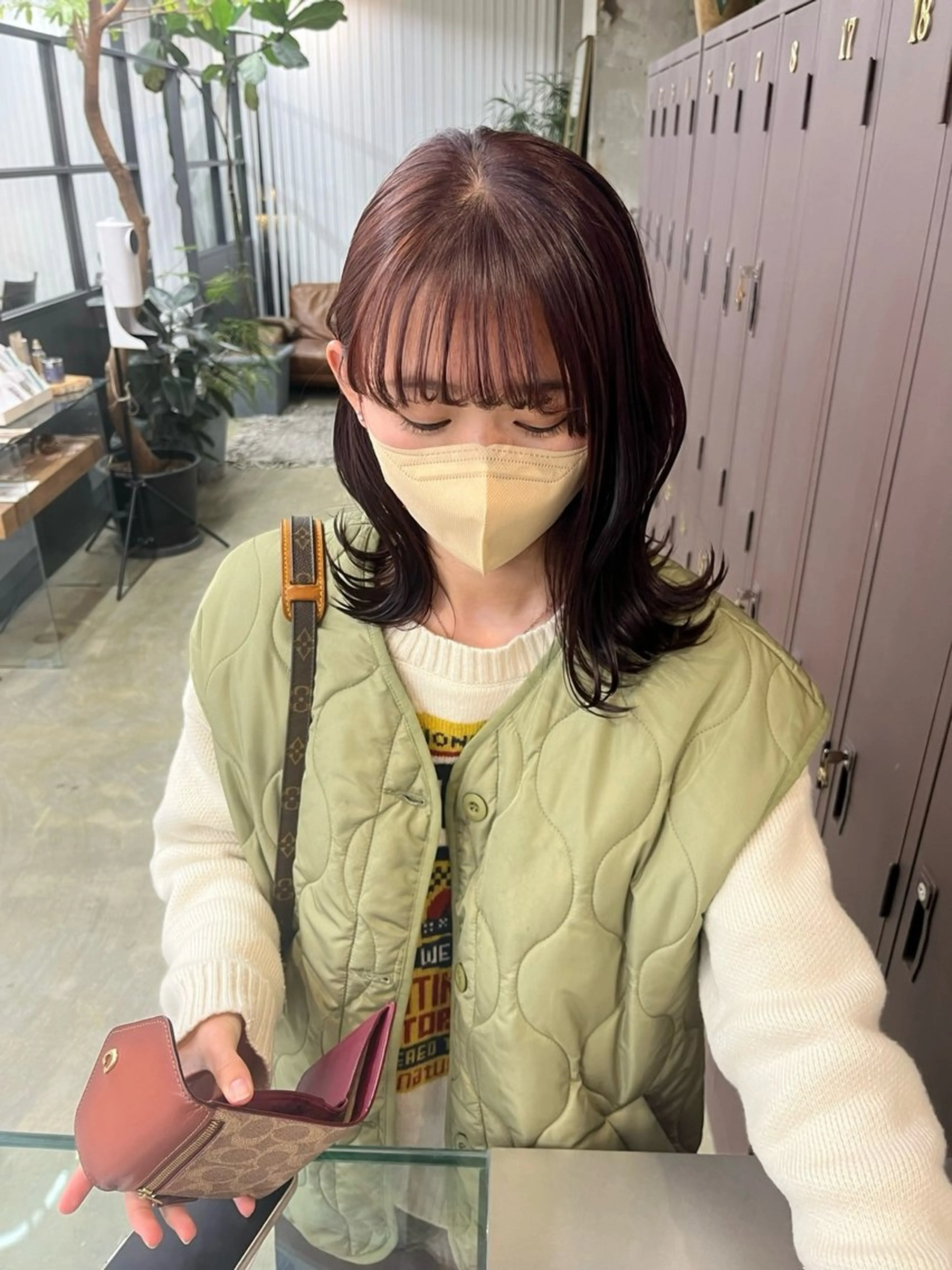 ミディアム カラー ナガノリノ /ボブ/ ベージュ/暖色のヘアスタイル