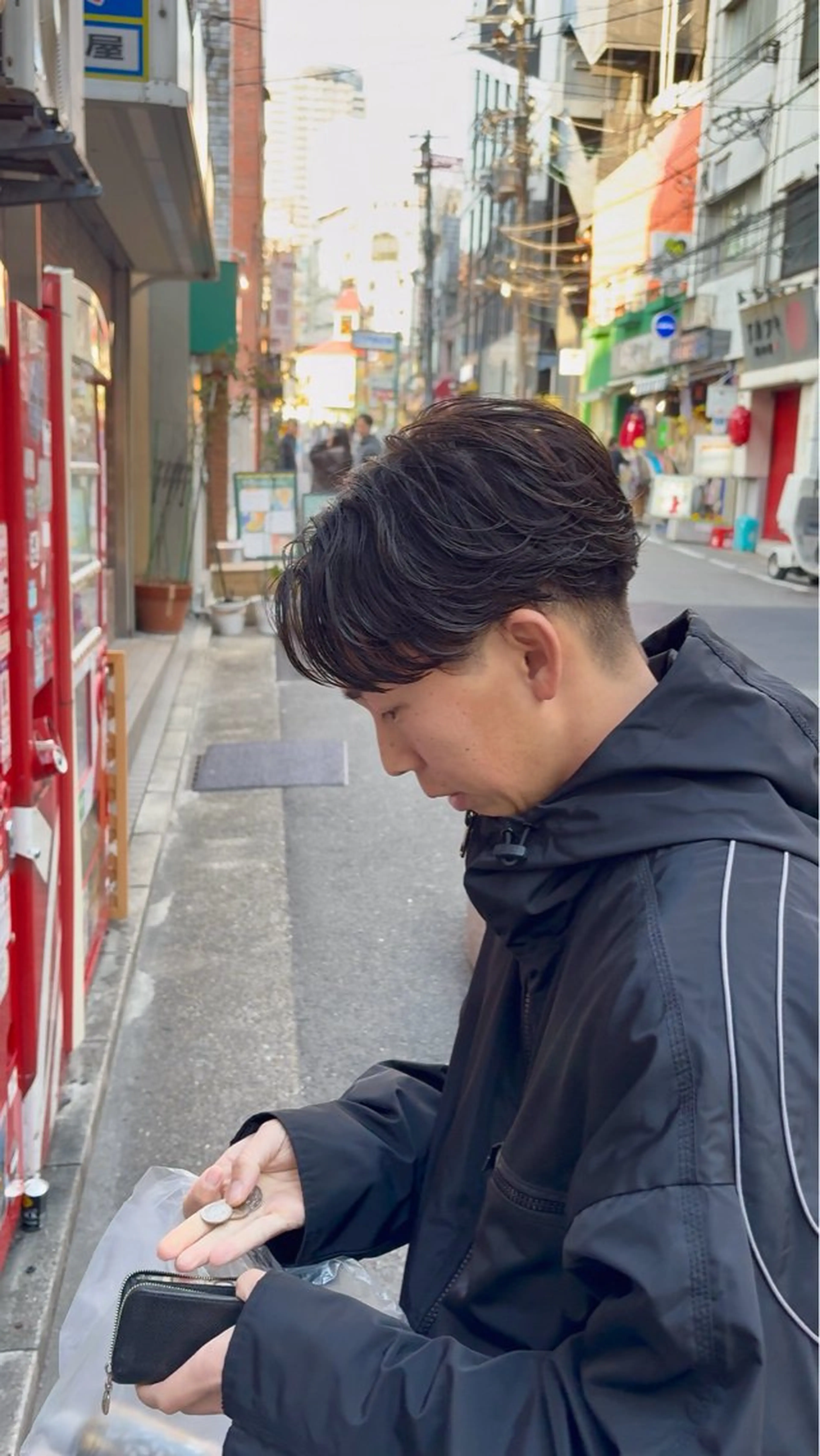 ミディアム メンズ ミディアムパーマ センターパート メンズパーマ 学生（メンズ向け） 学生 hair salon Ranun所属・年間指名数1000↑ 🔥メンズ特化/武蔵のヘアスタイル