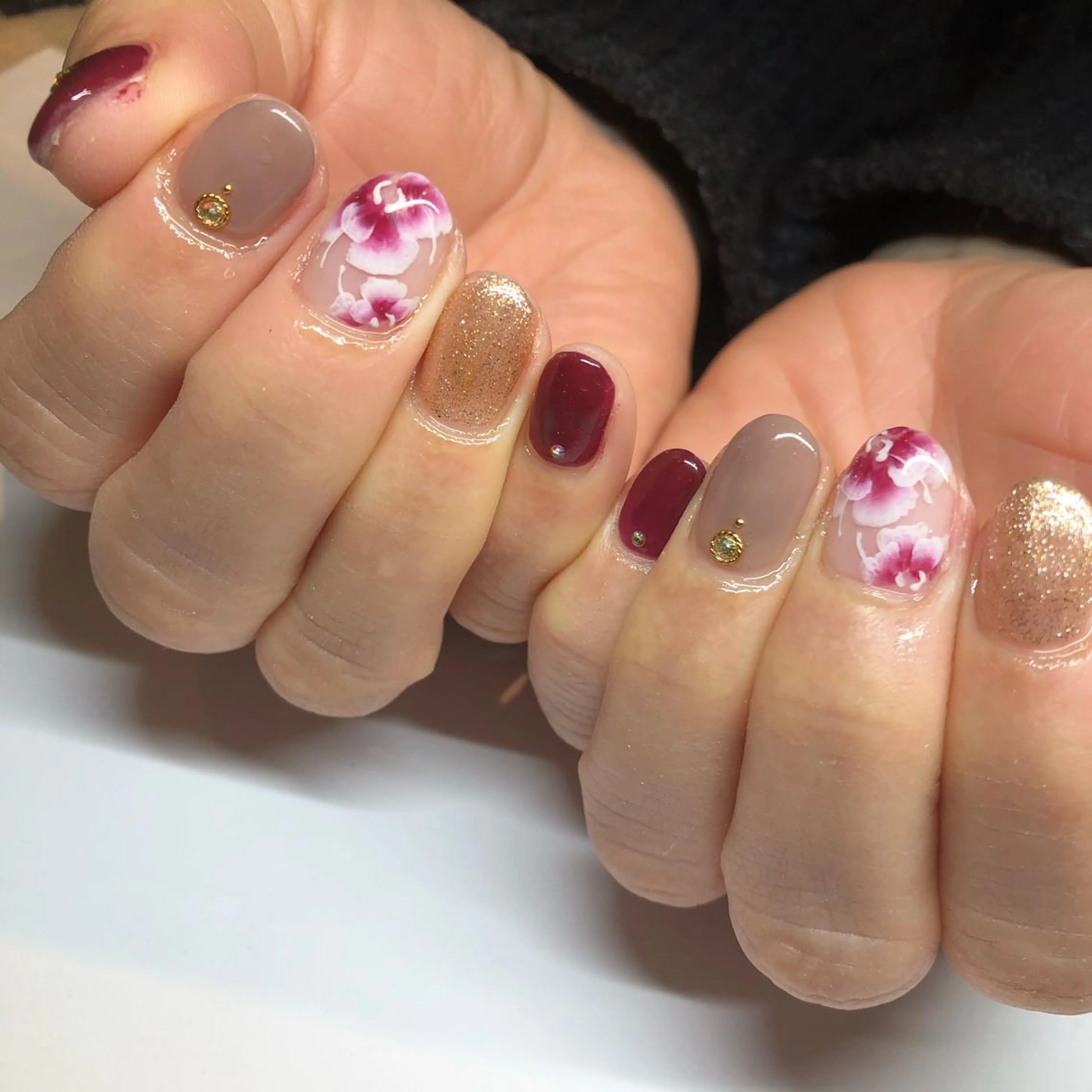 ネイル フラワーネイル グラデーション Nail Studio  Coco  Rire所属・丸岡 由奈のネイルデザイン