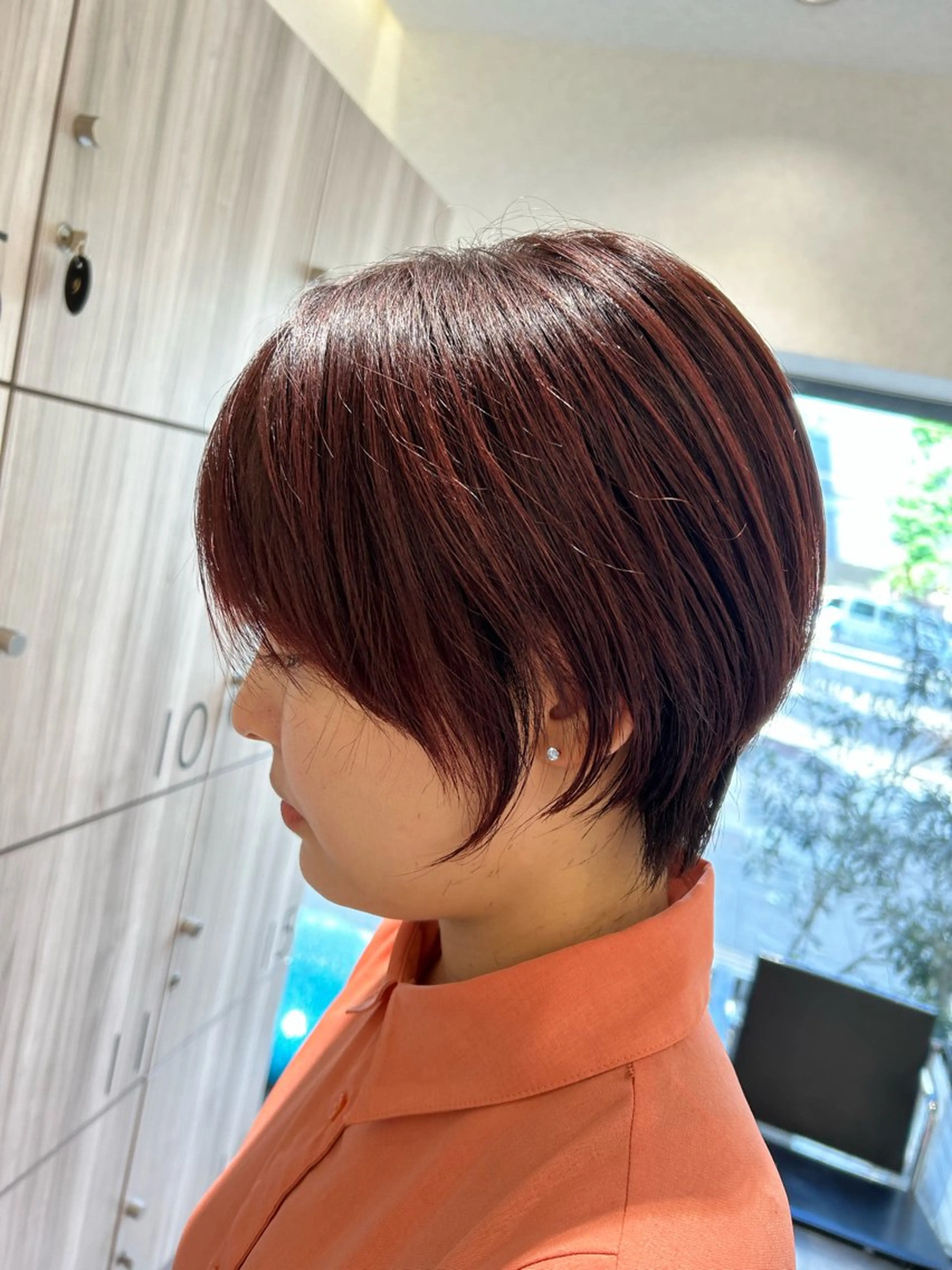 ショート ヘアカラー 長屋 裕大のヘアスタイル