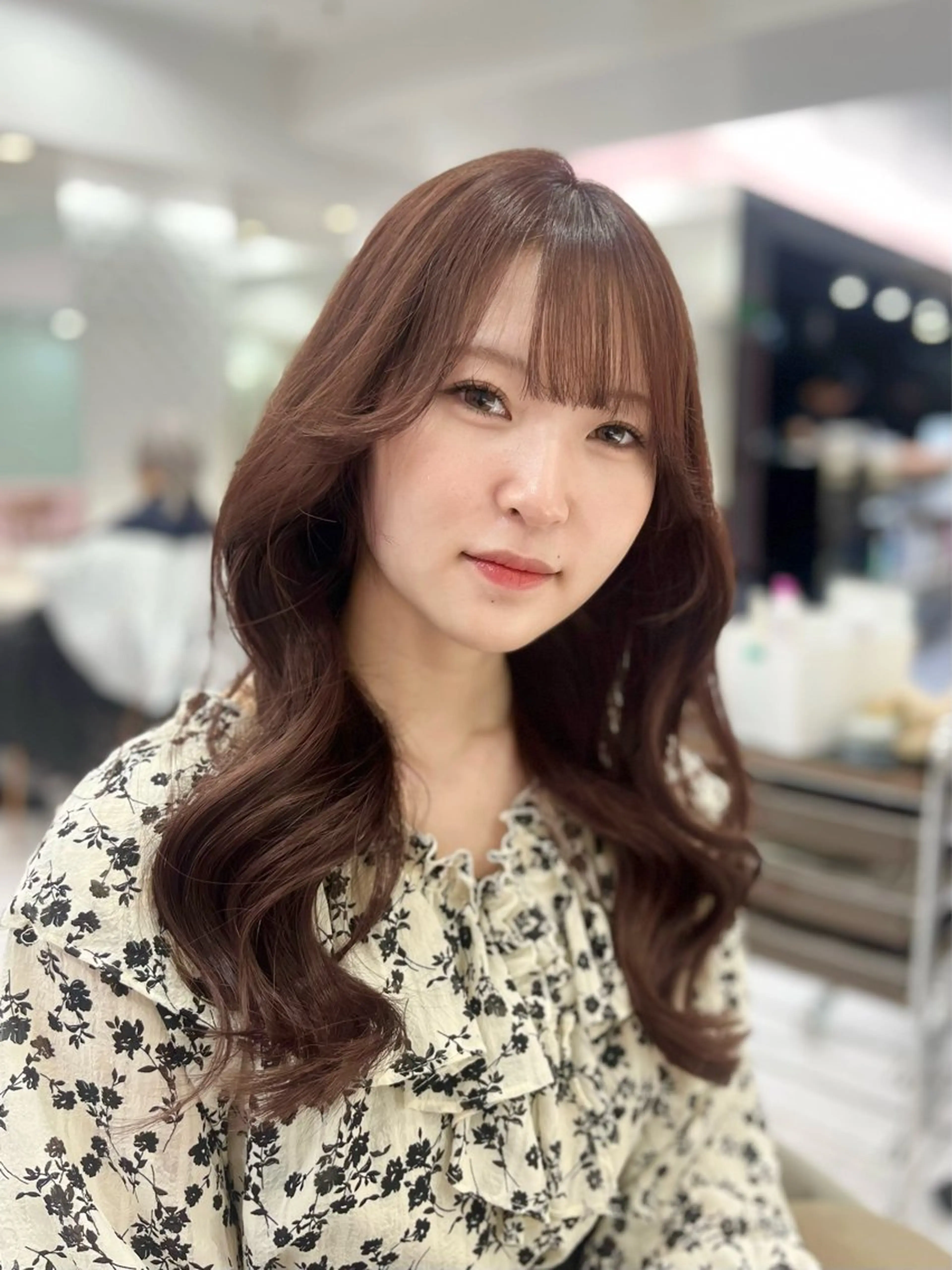 ロング ピンクブラウン カット ヘアカラー XENA RENA 名駅 / 艶カラーのヘアスタイル