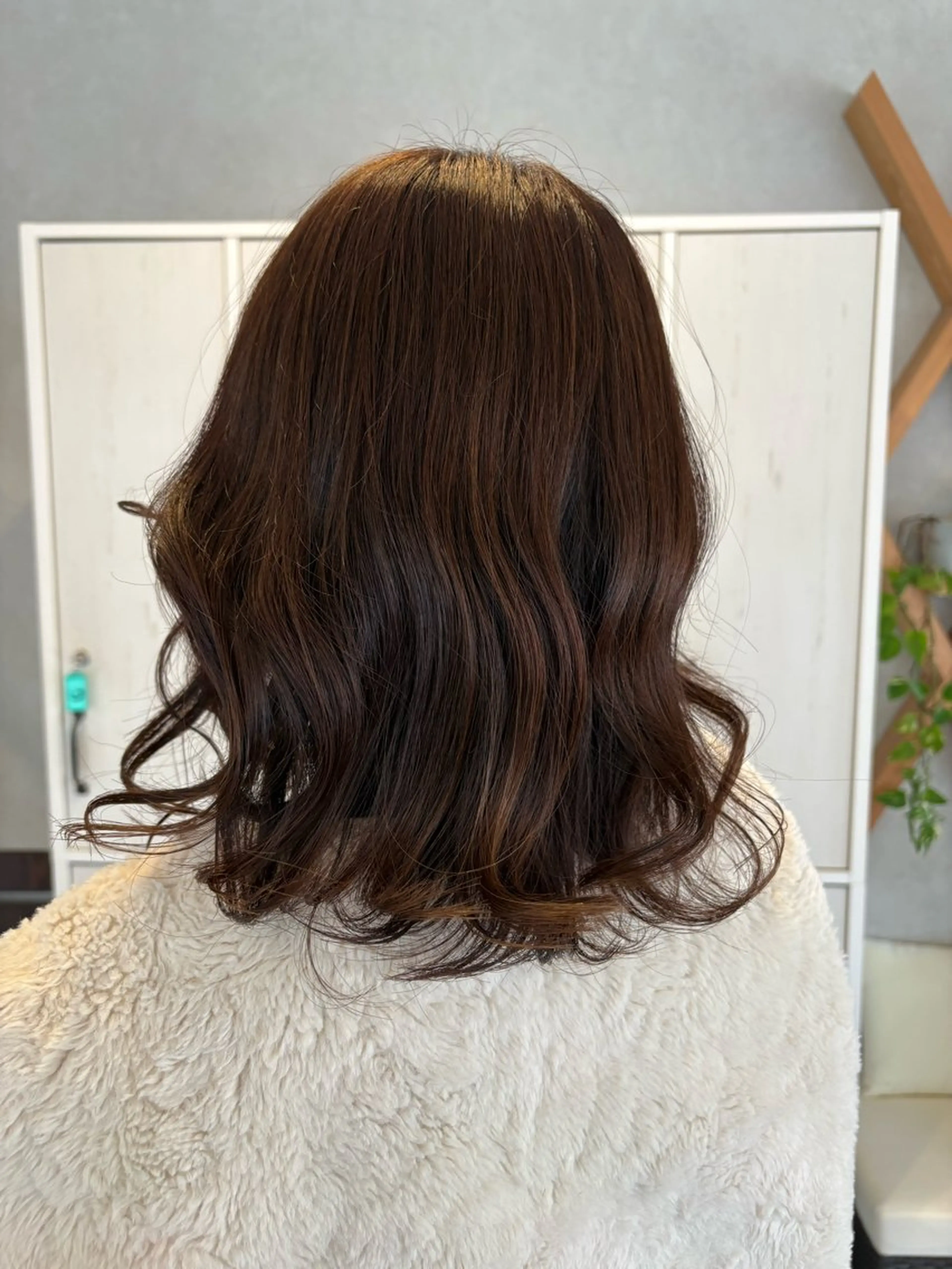 ミディアム カラー ベージュカラー ヘアカラー 荒木 帆香のヘアスタイル