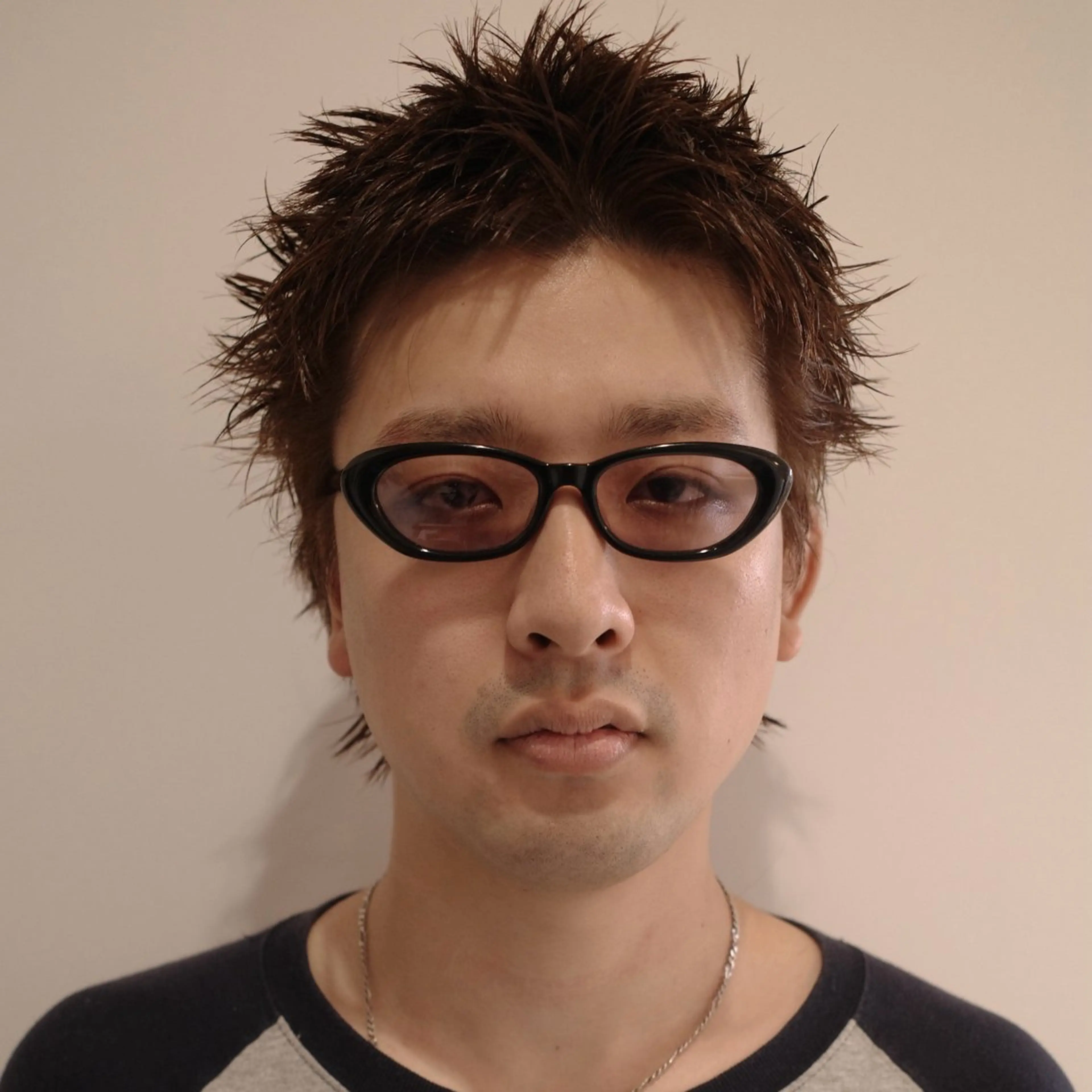 メンズ センターパート マッシュ メンズパーマ メンズショート スパイキーショート カット ヘアカラー メンズショート masakiのヘアスタイル