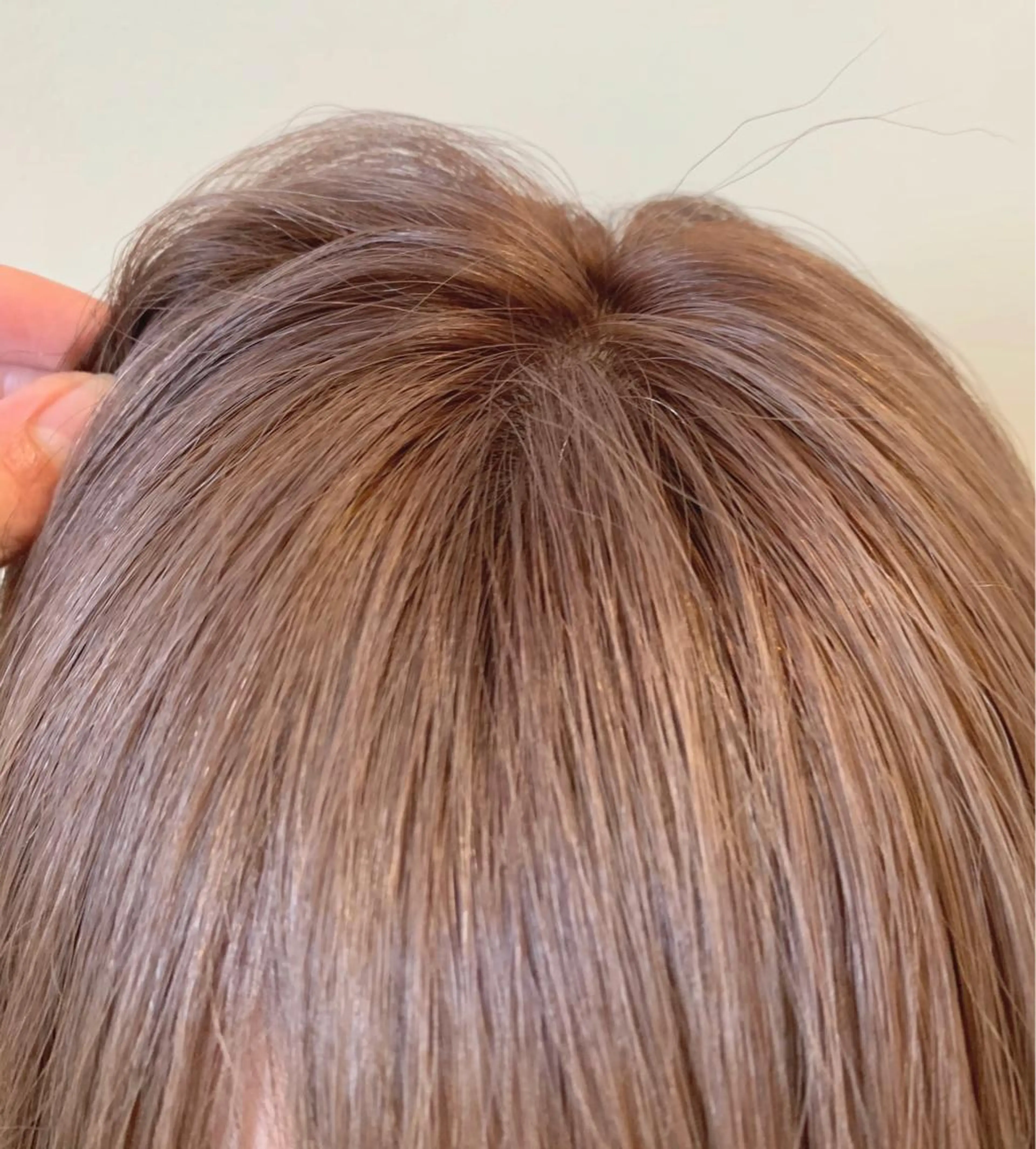 ショート カラー ベージュカラー ブリーチ ミルクティーベージュ ピンクカラー 清水 亮太／赤み消しカラーのヘアスタイル