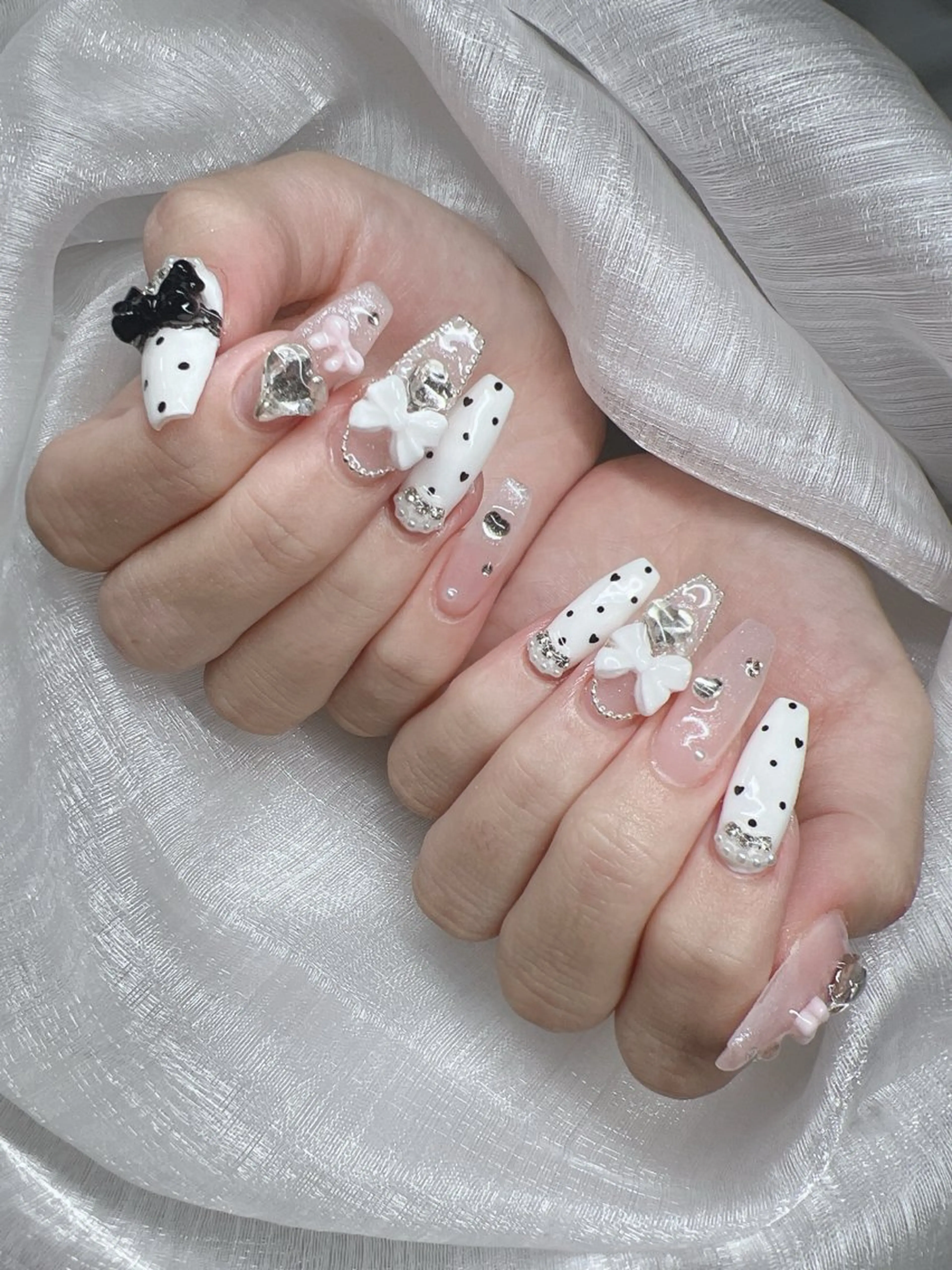 ネイル 長さ出し グラデーション キラキラネイル マグネットネイル ニュアンスネイル ハンドネイル Lee Nails チップ長さだし専門店のネイルデザイン