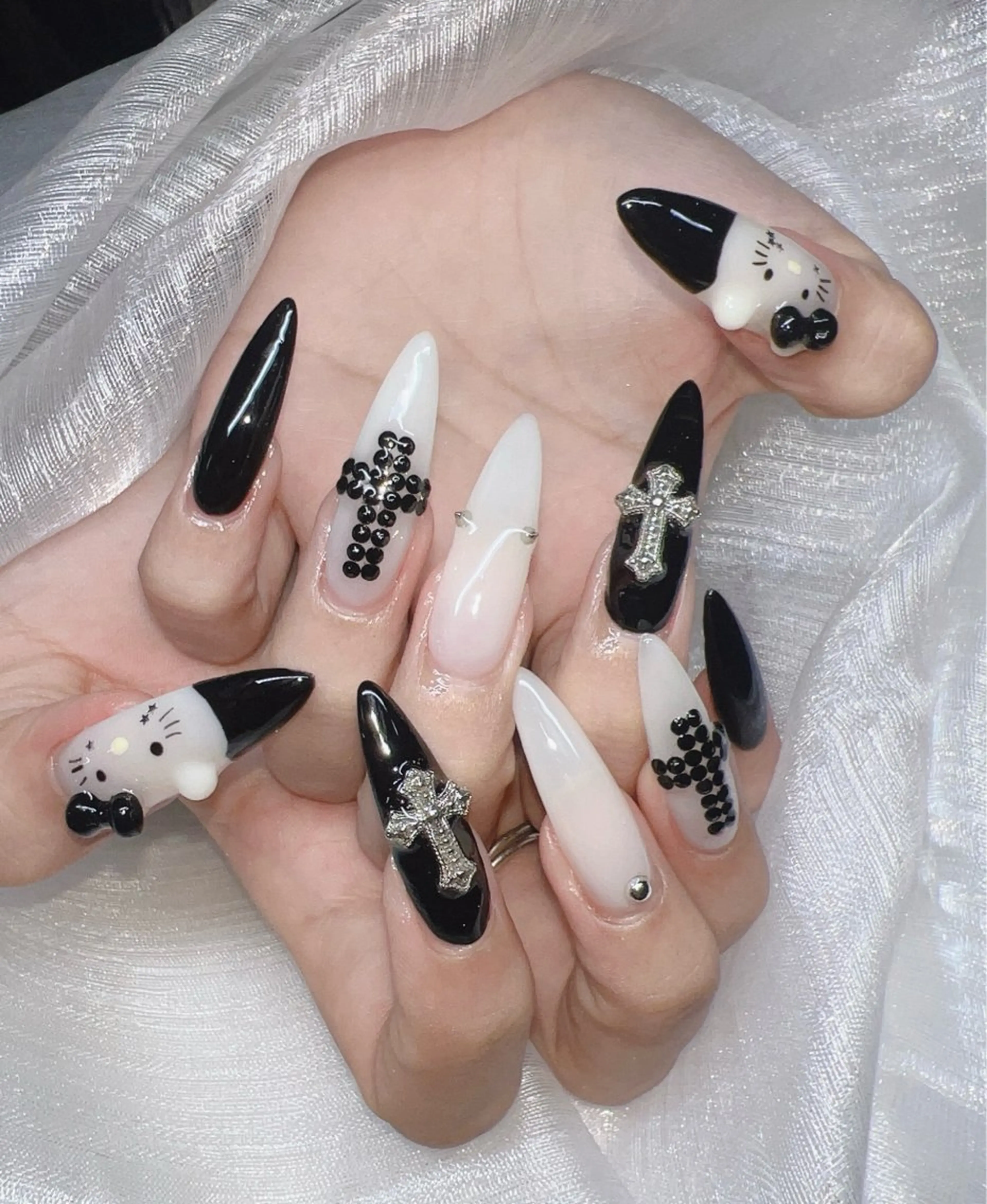 ネイル 長さ出し グラデーション キラキラネイル マグネットネイル ニュアンスネイル ハンドネイル Lee Nails チップ長さだし専門店のネイルデザイン