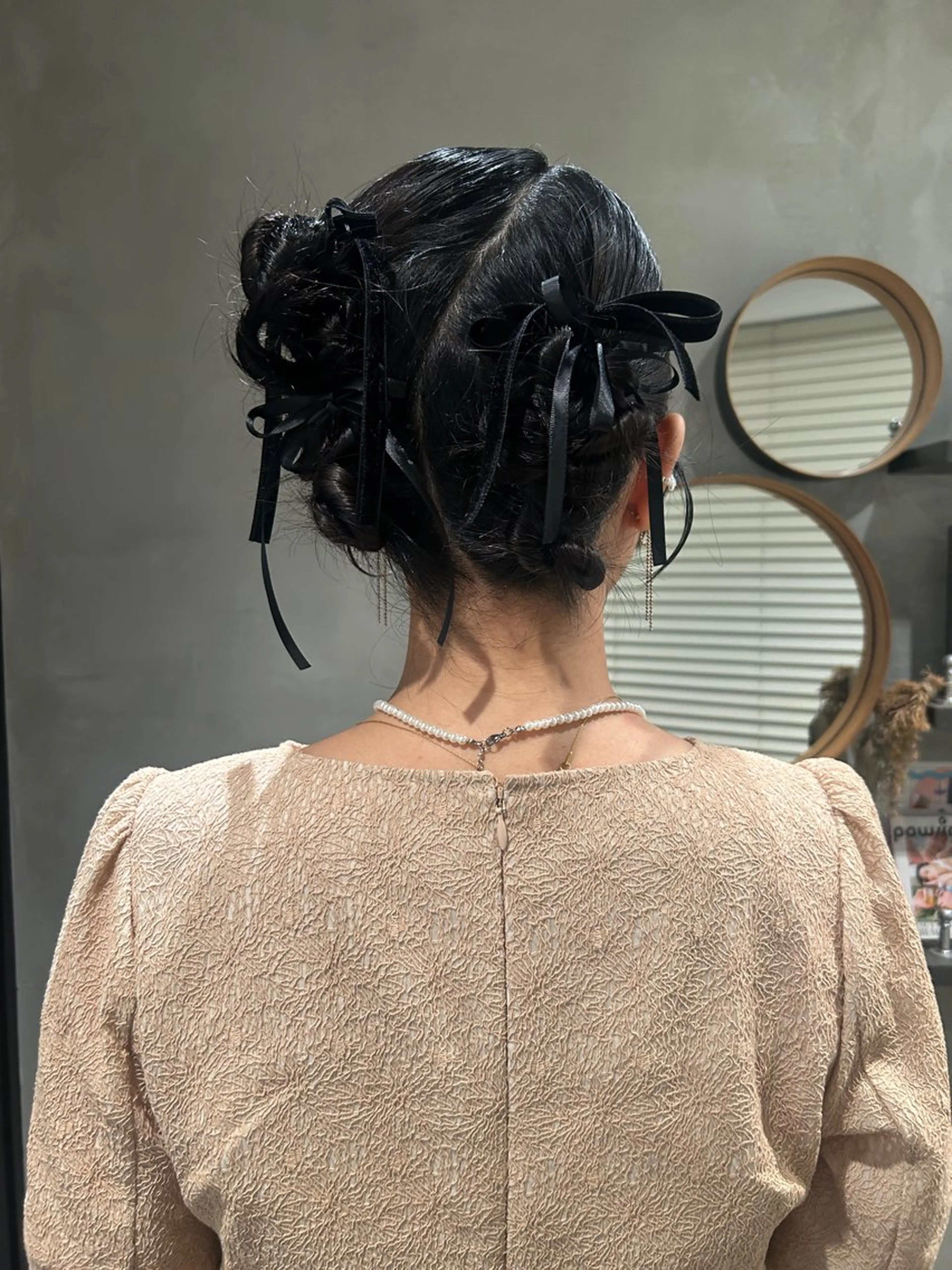 ミディアム ヘアアレンジ ヘアセット デザインカラー🖤 イシイレイのヘアスタイル