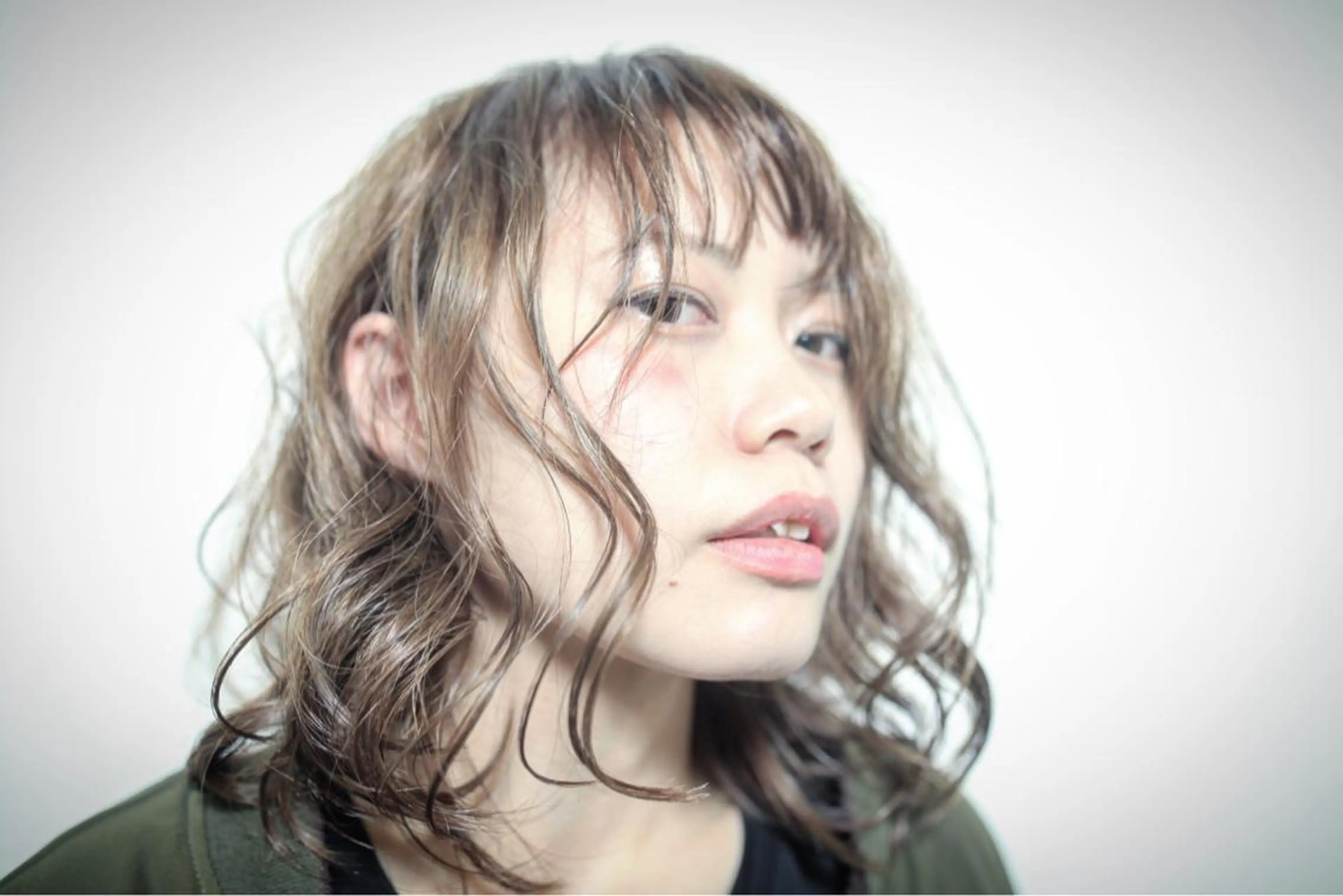 ミディアム 西川 仁のヘアスタイル