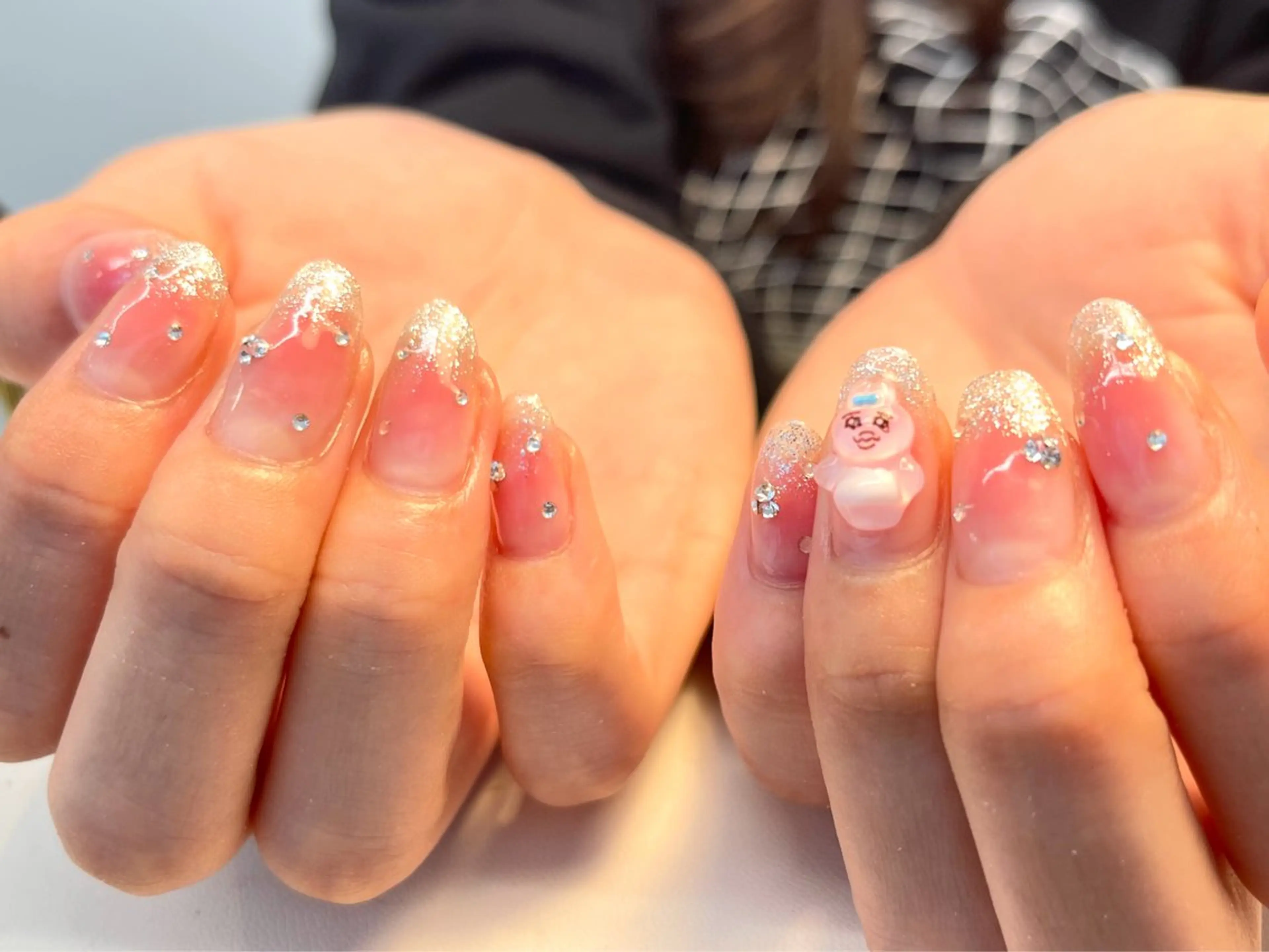 ネイル ハンドネイル Lutena💅🏽 伊藤のマツエク・マツパデザイン