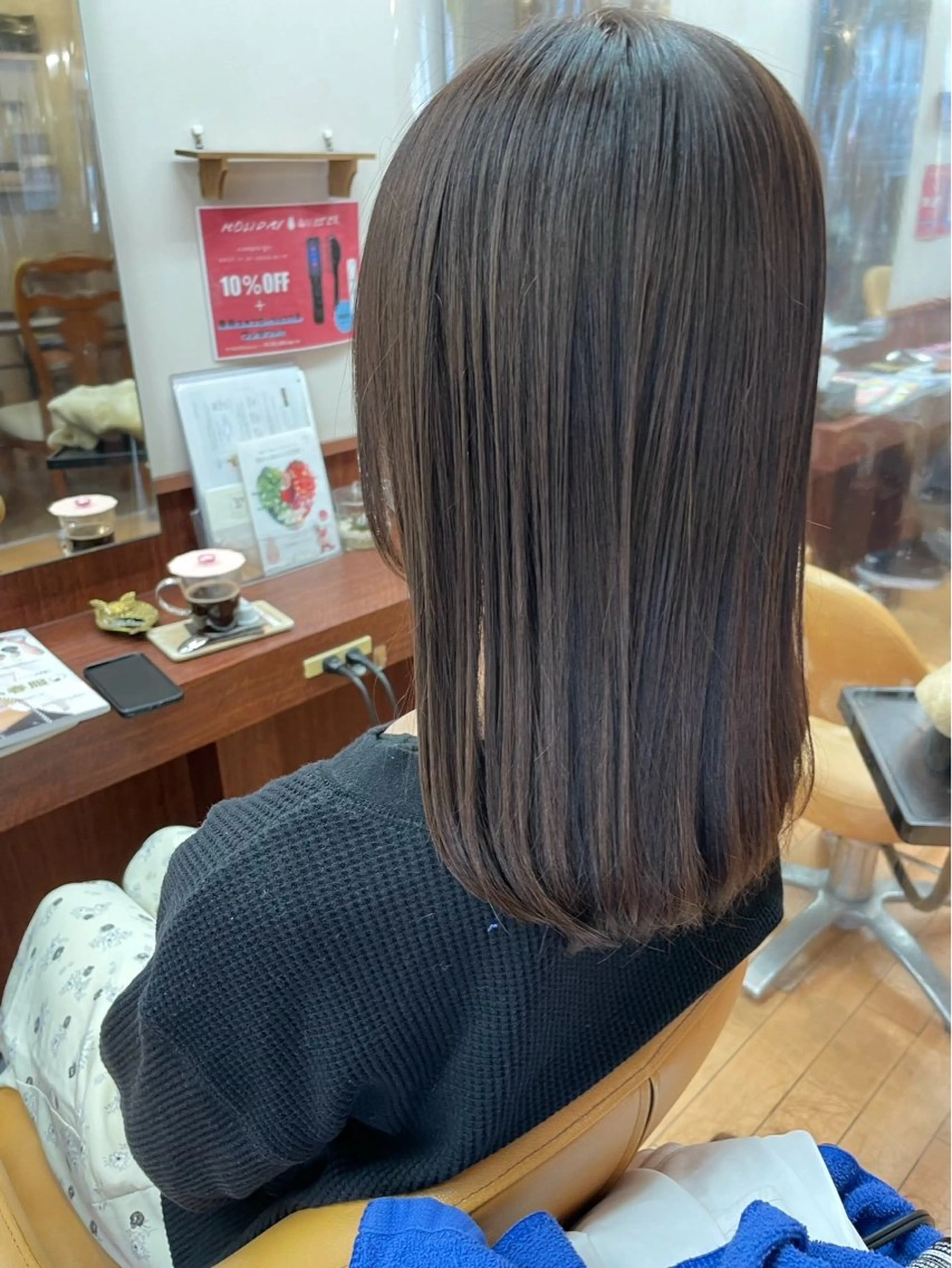 セミロング カラー 🌈派手ハイトーン 🌈平山のヘアスタイル