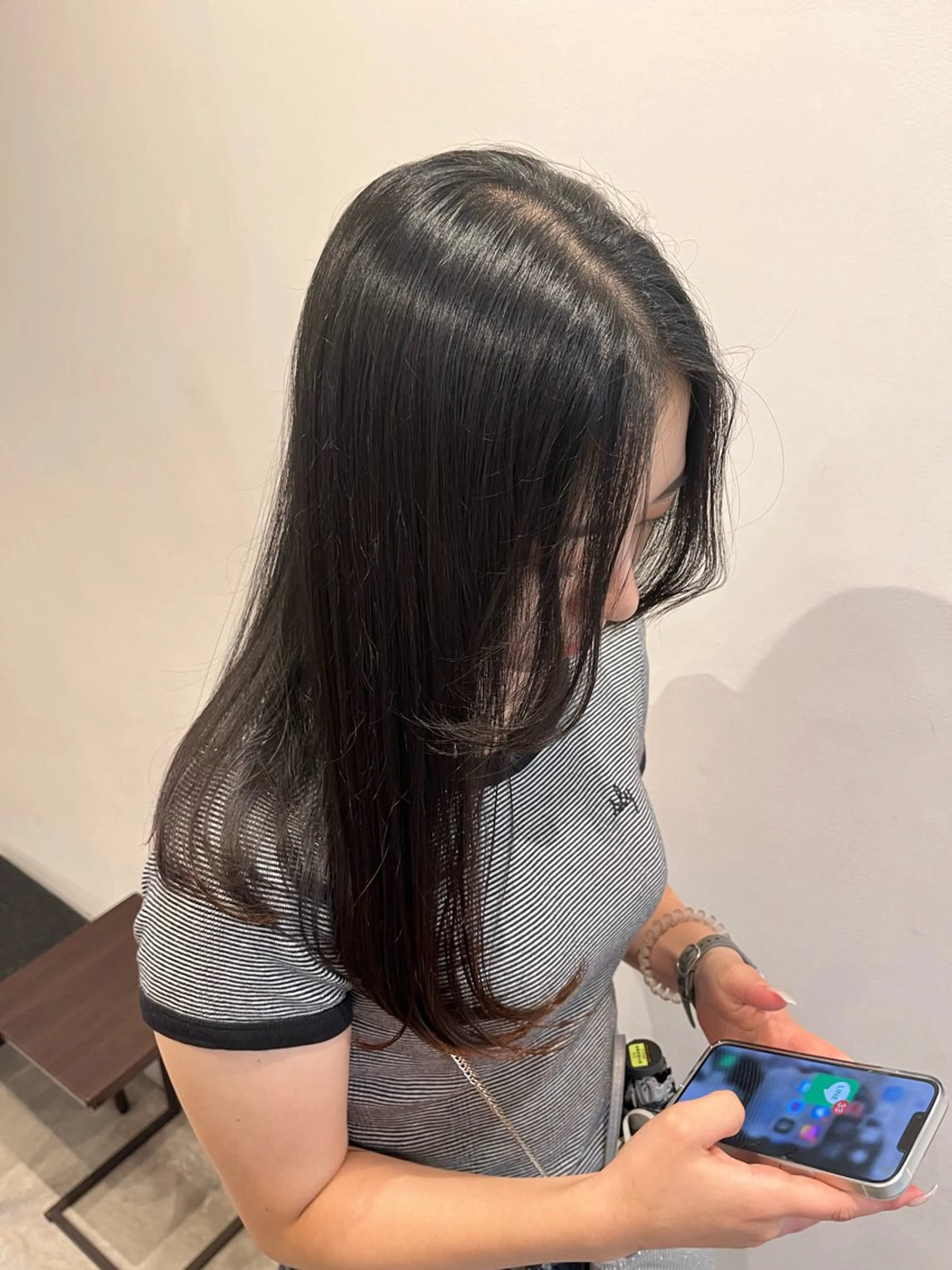 ロング Belle所属・ダブルカラー/ Kotoneのヘアスタイル