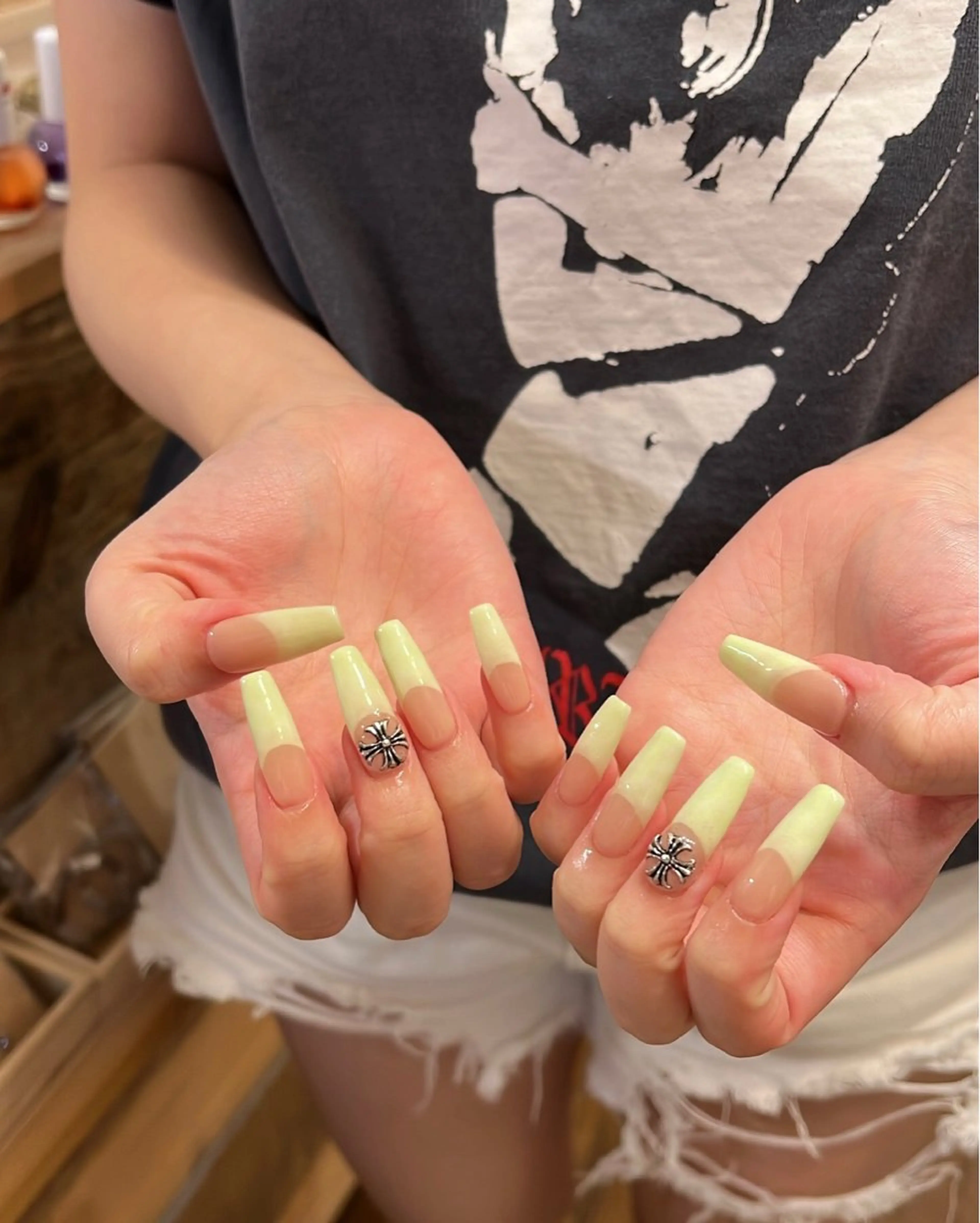 ネイル ハンドネイル ハンドケア Nes.Nail所属・Miyagi Asamiのネイルデザイン