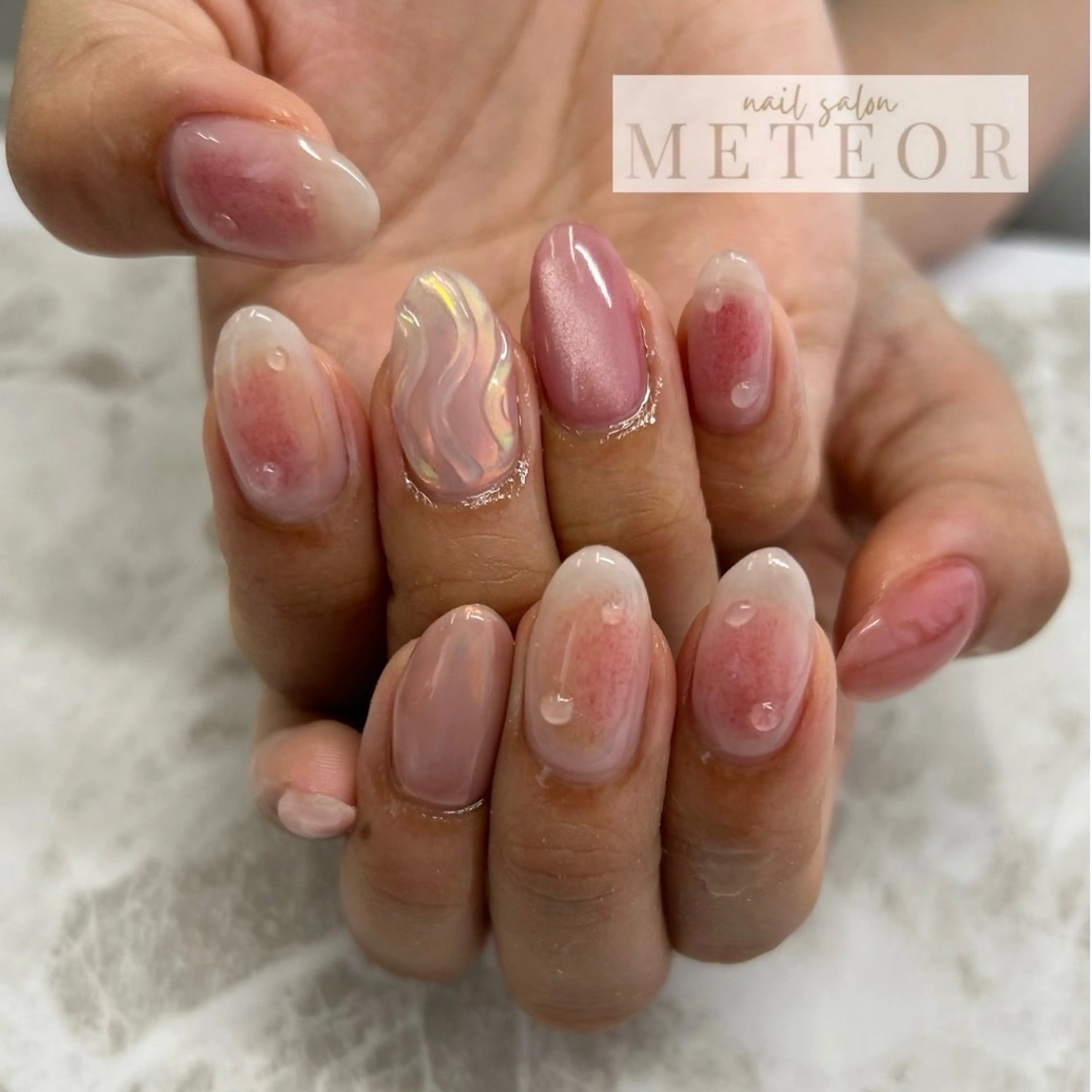 ネイル オーロラネイル 氷ネイル・うるうるネイル マグネットネイル ハンドネイル nailsalon meteor所属・meteor staffのその他イメージ
