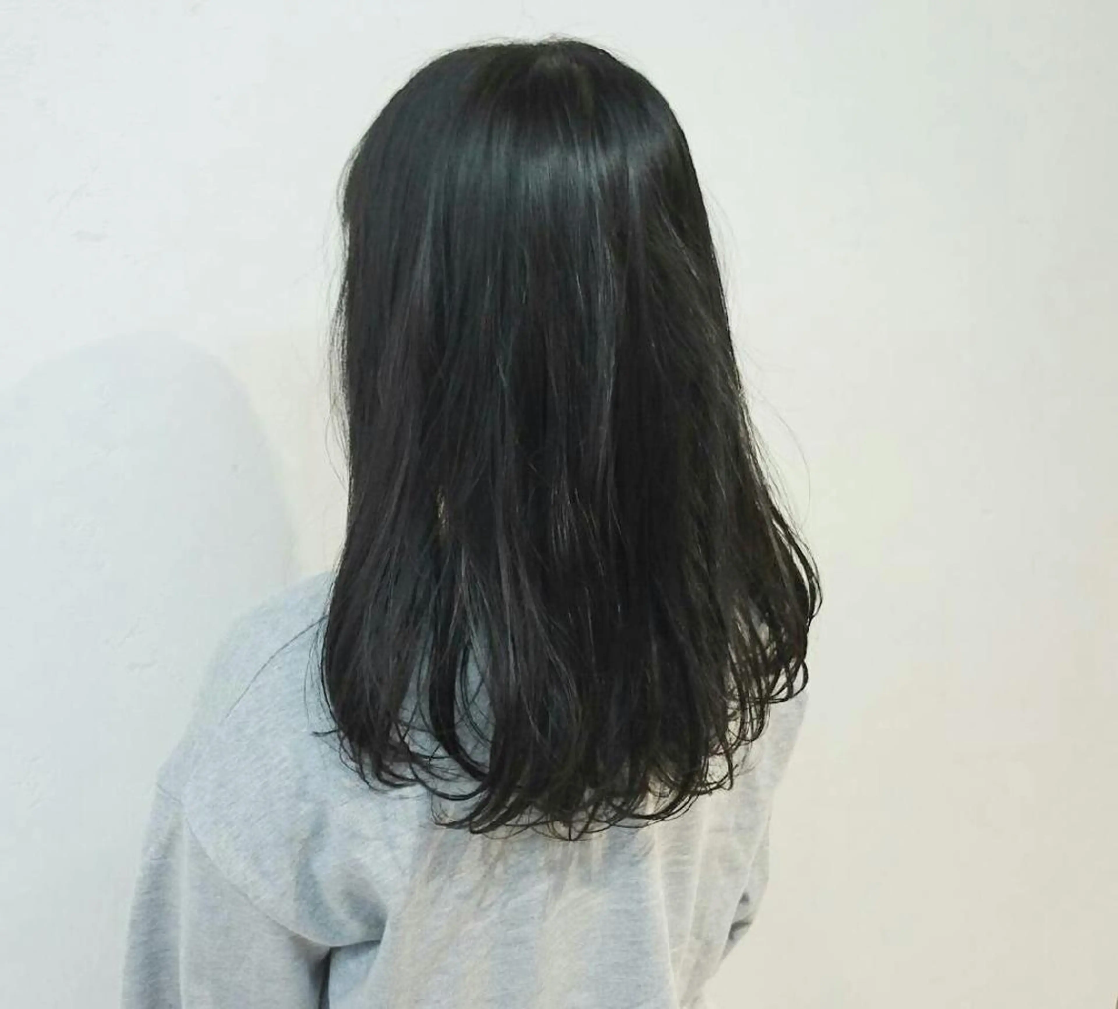 ロング 透明感ハイライト◎ 伊藤夏海のヘアスタイル