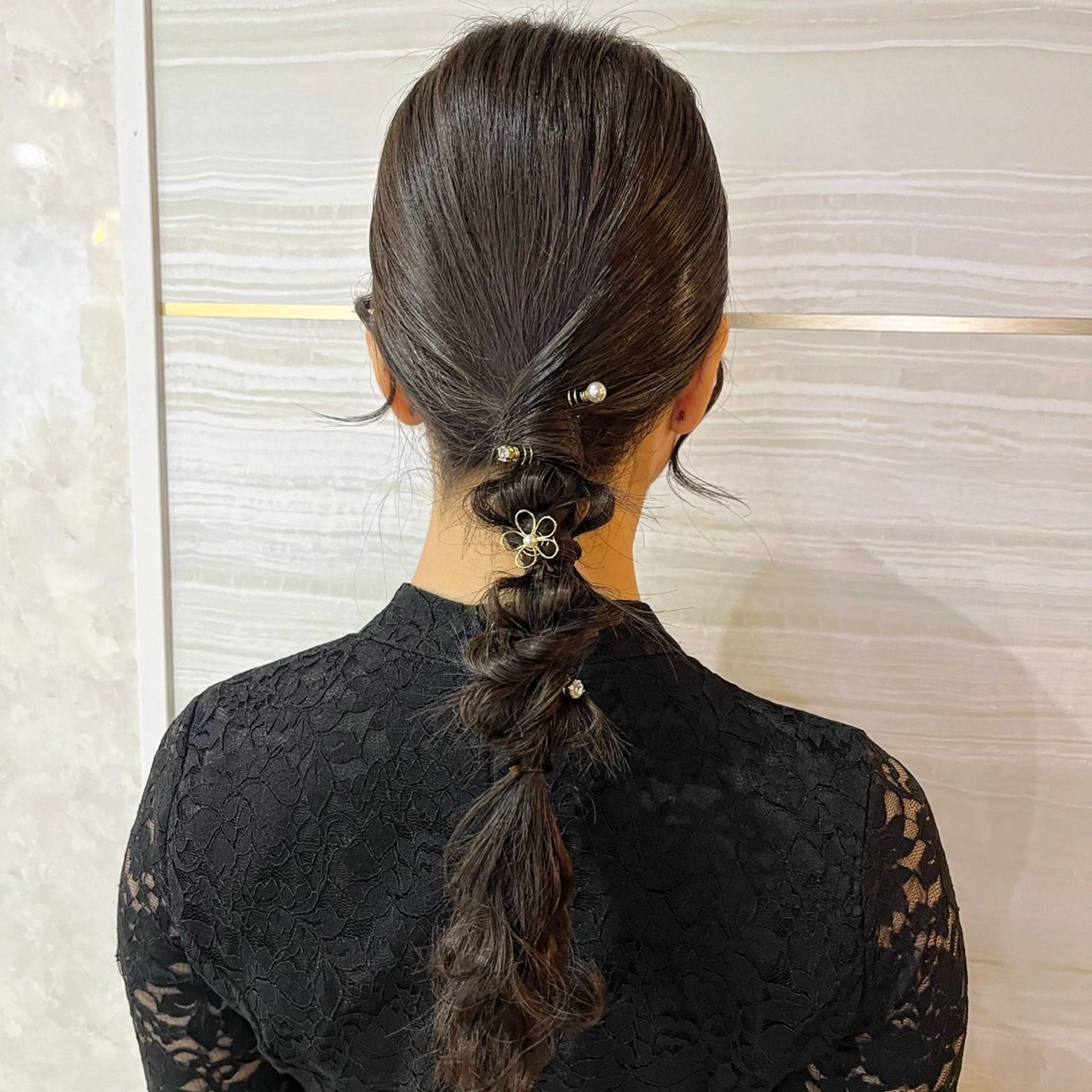 ロング カラー ヘアセット 💙Ami💙 elubylovisのヘアスタイル