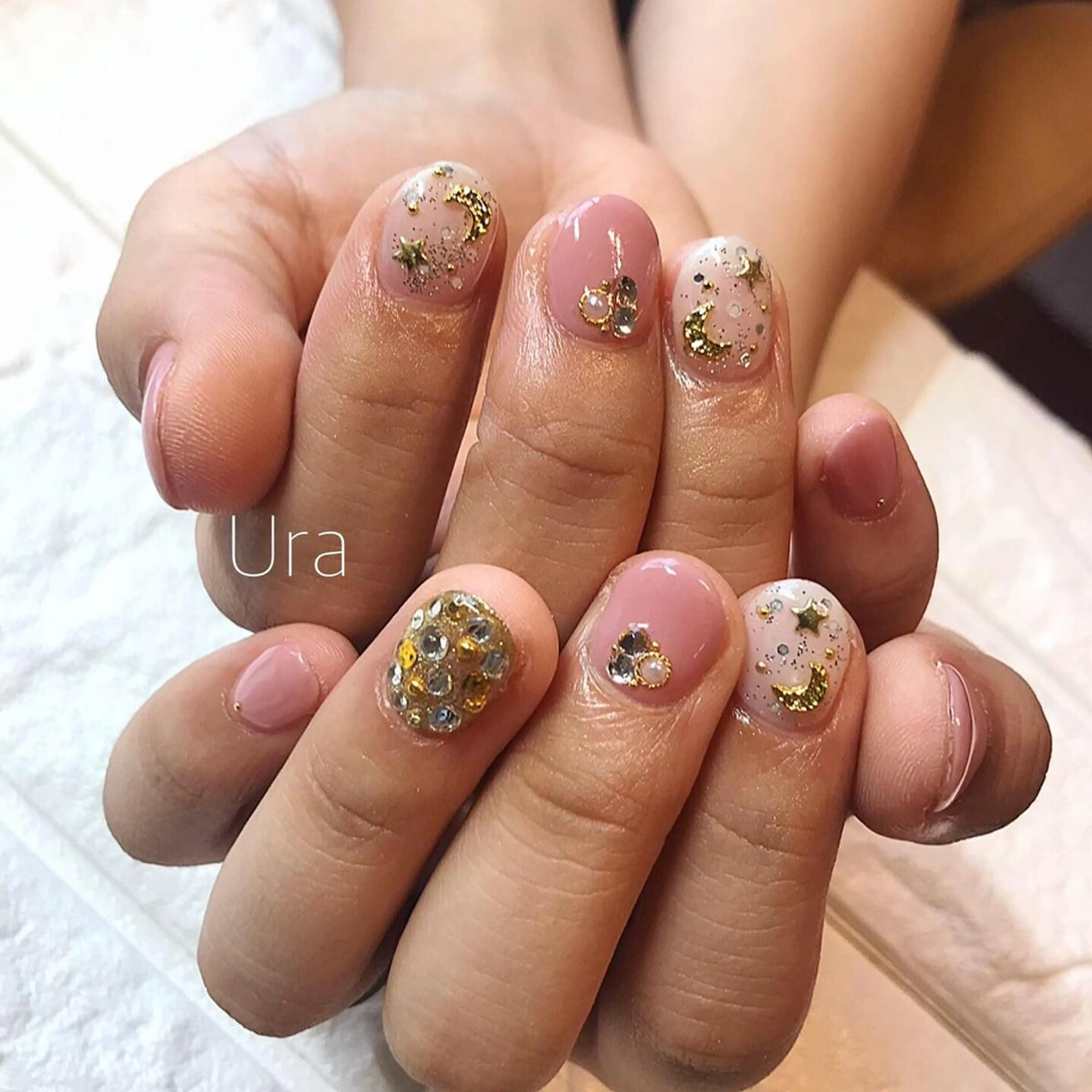 ネイル UrakoNail 《nail》のネイルデザイン