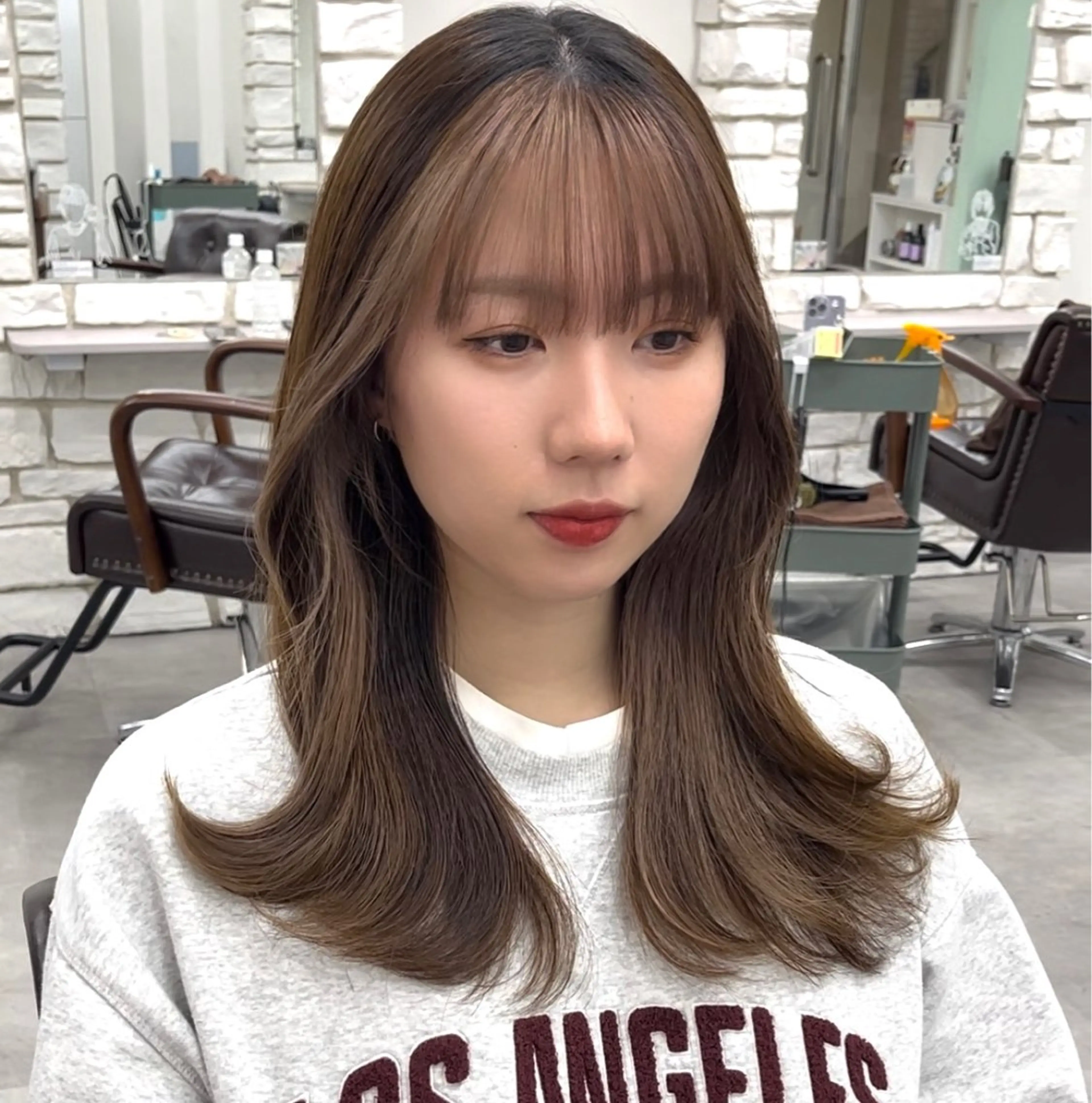 ロング カラー ベージュカラー カット ヘアカラー トリートメント 天王寺髪質改善なら よしみさん✨のヘアスタイル