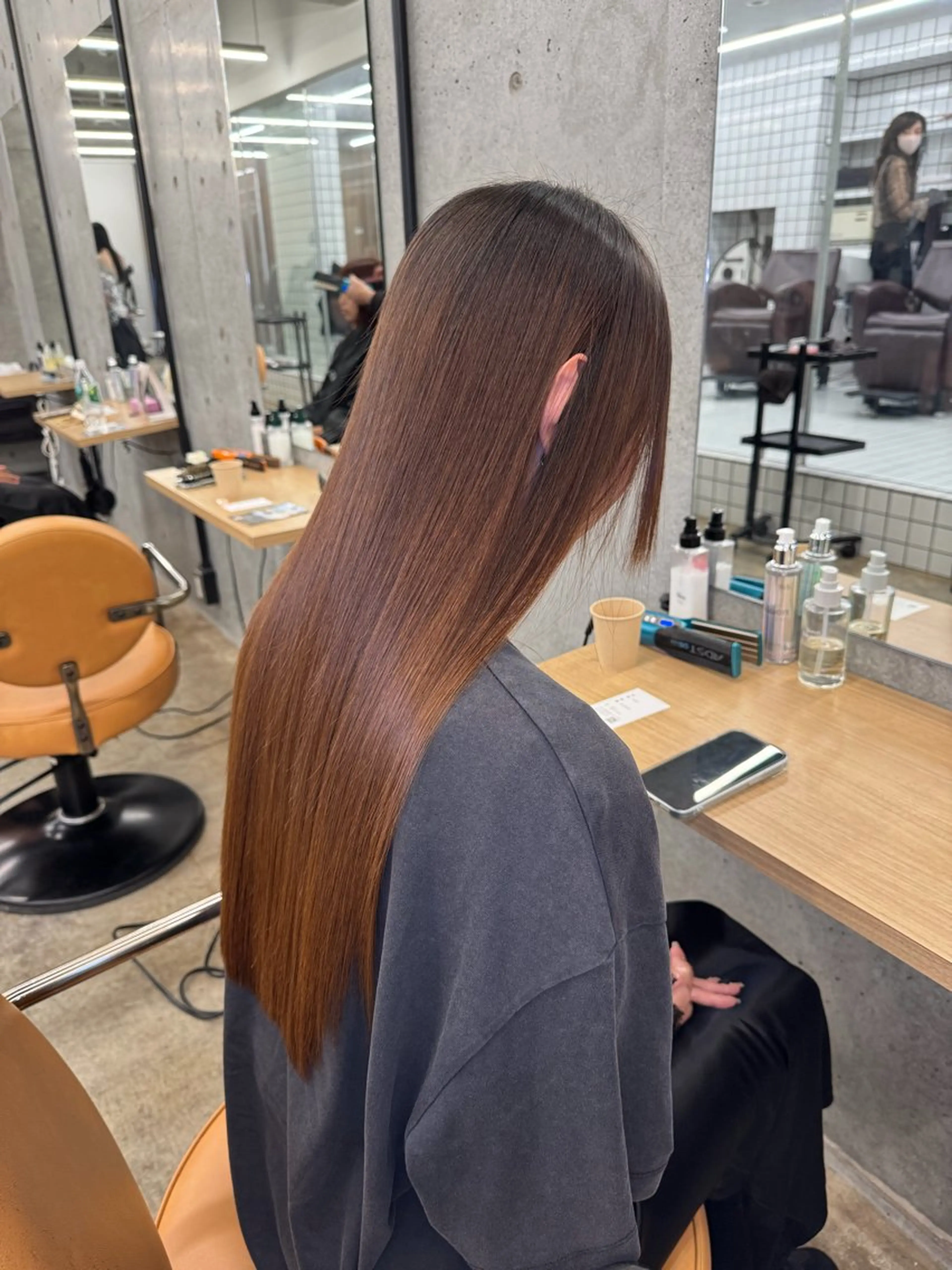 ロング 髪質改善 レイヤーカット 縮毛矯正 トリートメント 縮毛矯正 トリートメント 髪質改善×縮毛矯正× 艶カラー 吉原和磨のヘアスタイル