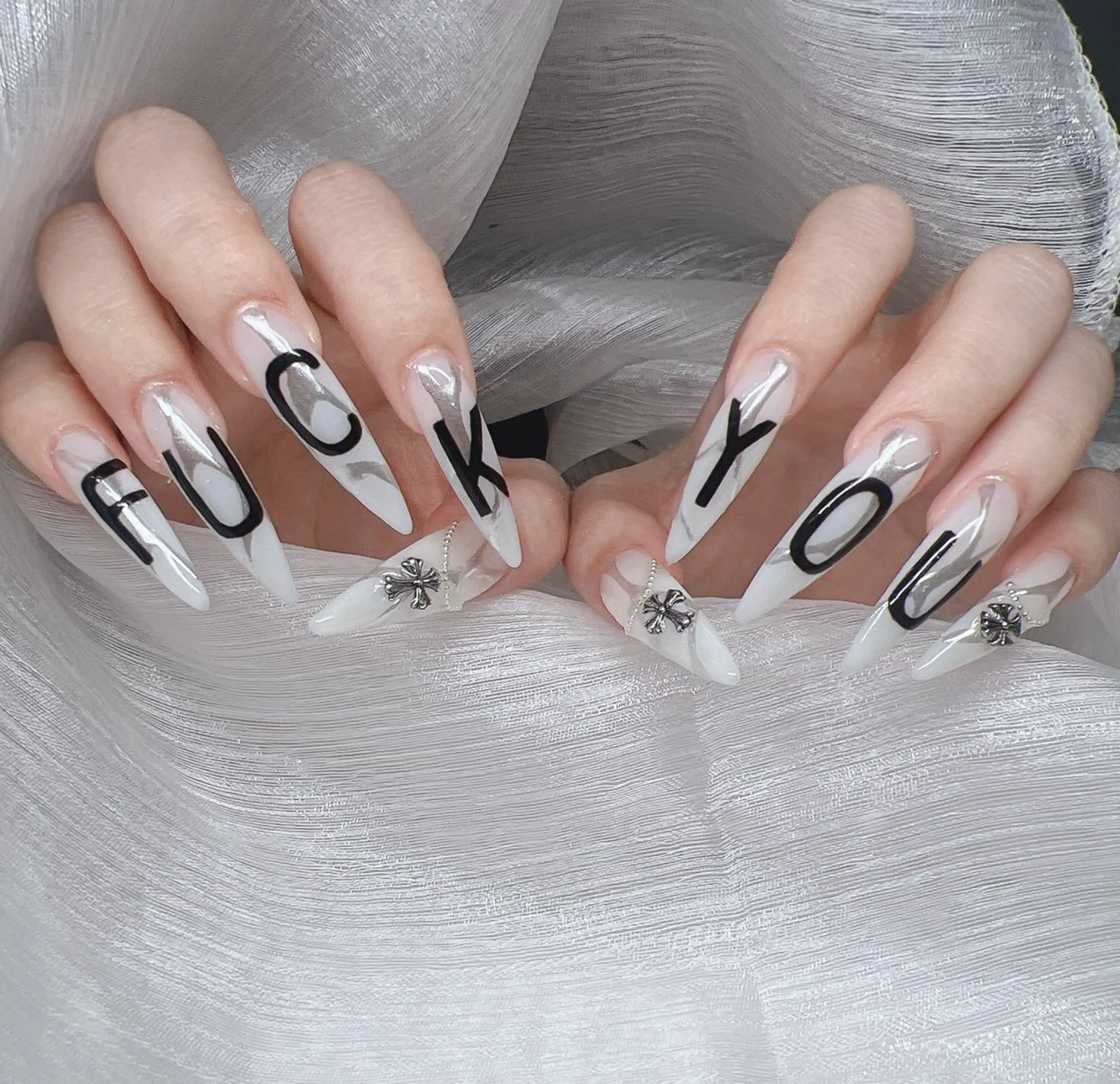 ネイル 長さ出し グラデーション キラキラネイル マグネットネイル ニュアンスネイル ハンドネイル Lee Nails チップ長さだし専門店のネイルデザイン