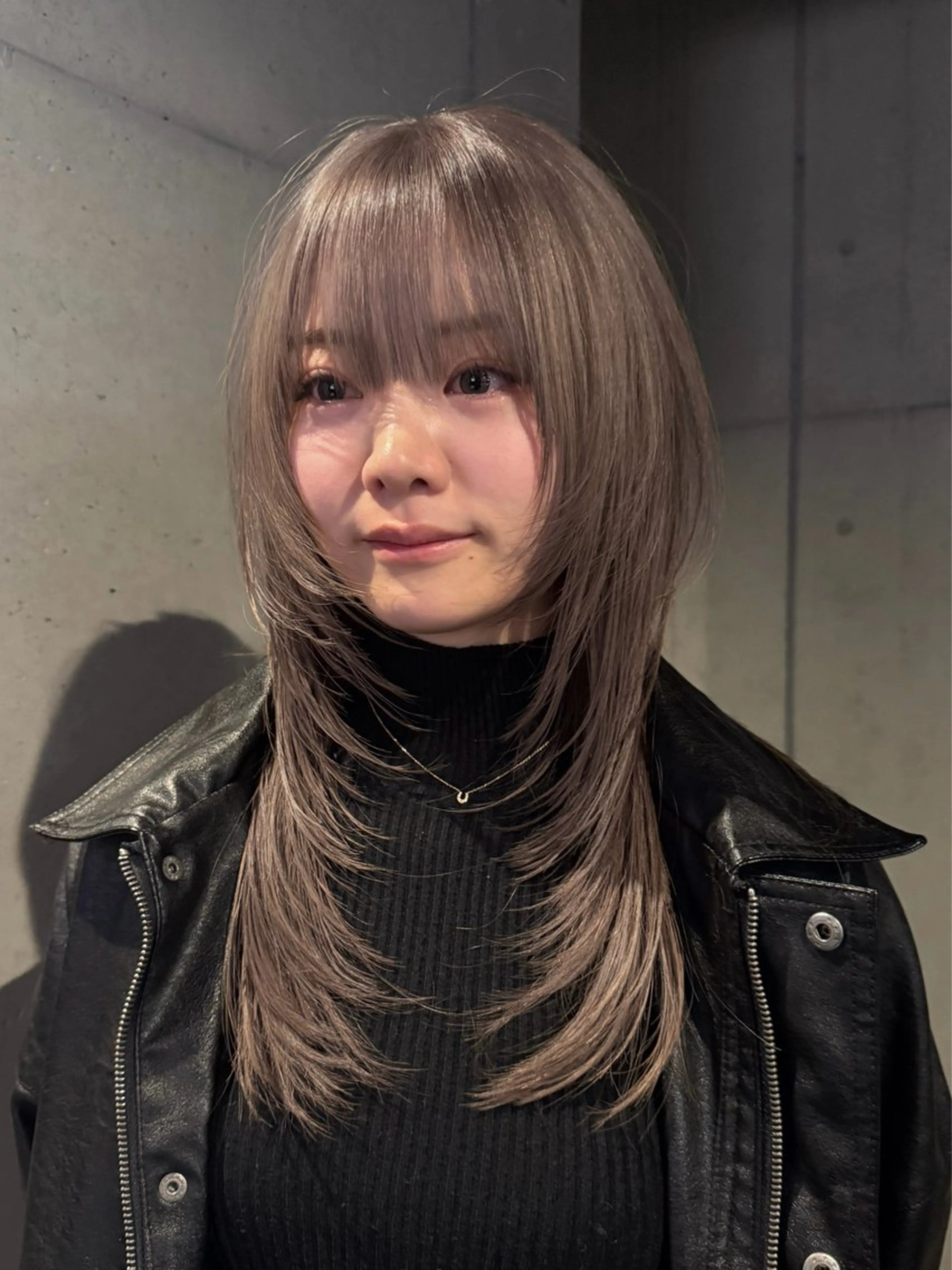 ロング カラー カット ヘアカラー トリートメント ハイトーン/レイヤー だいちのヘアスタイル