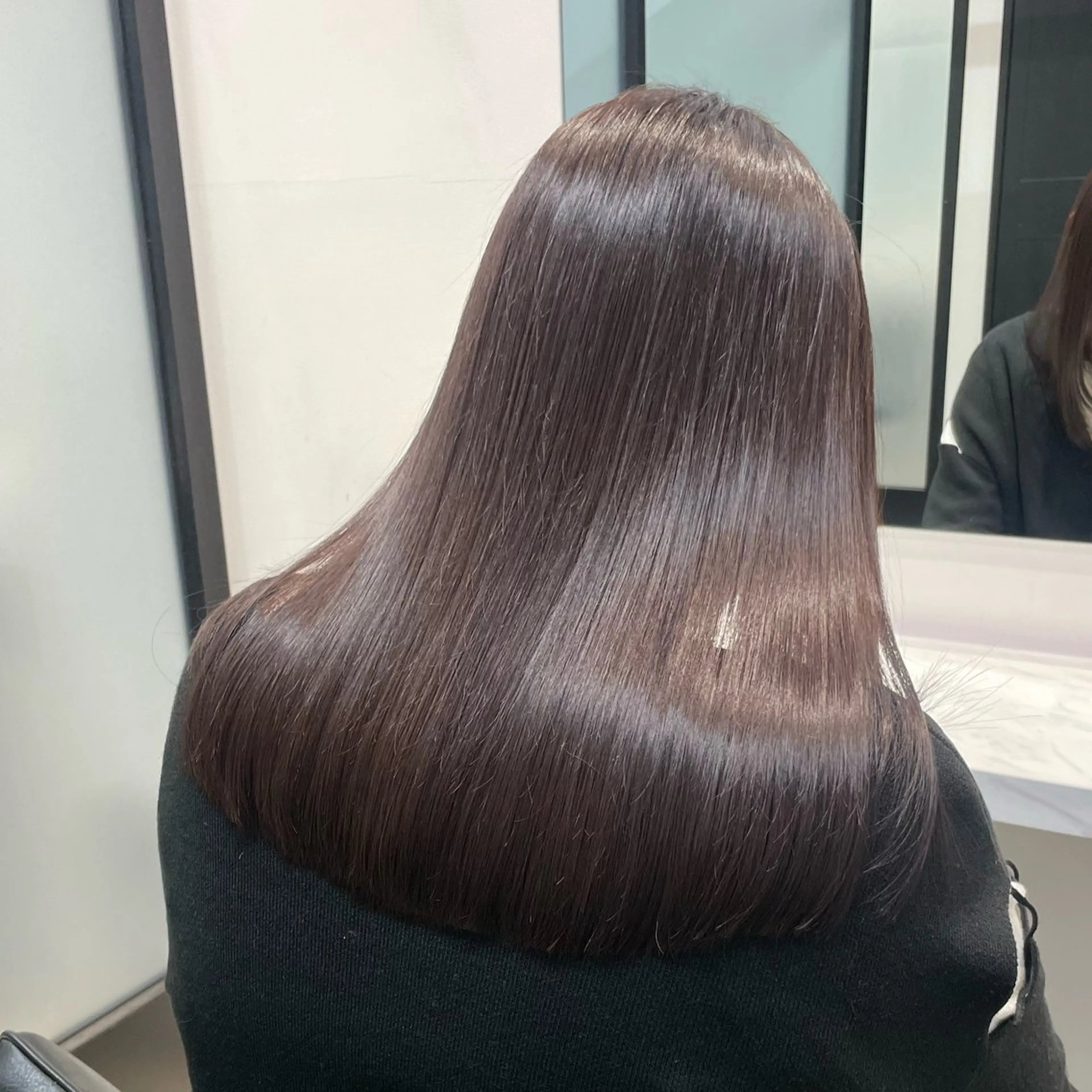 セミロング SALOWIN 梅田所属・山口滉斗/美髪 縮毛矯正/髪質改善のヘアスタイル