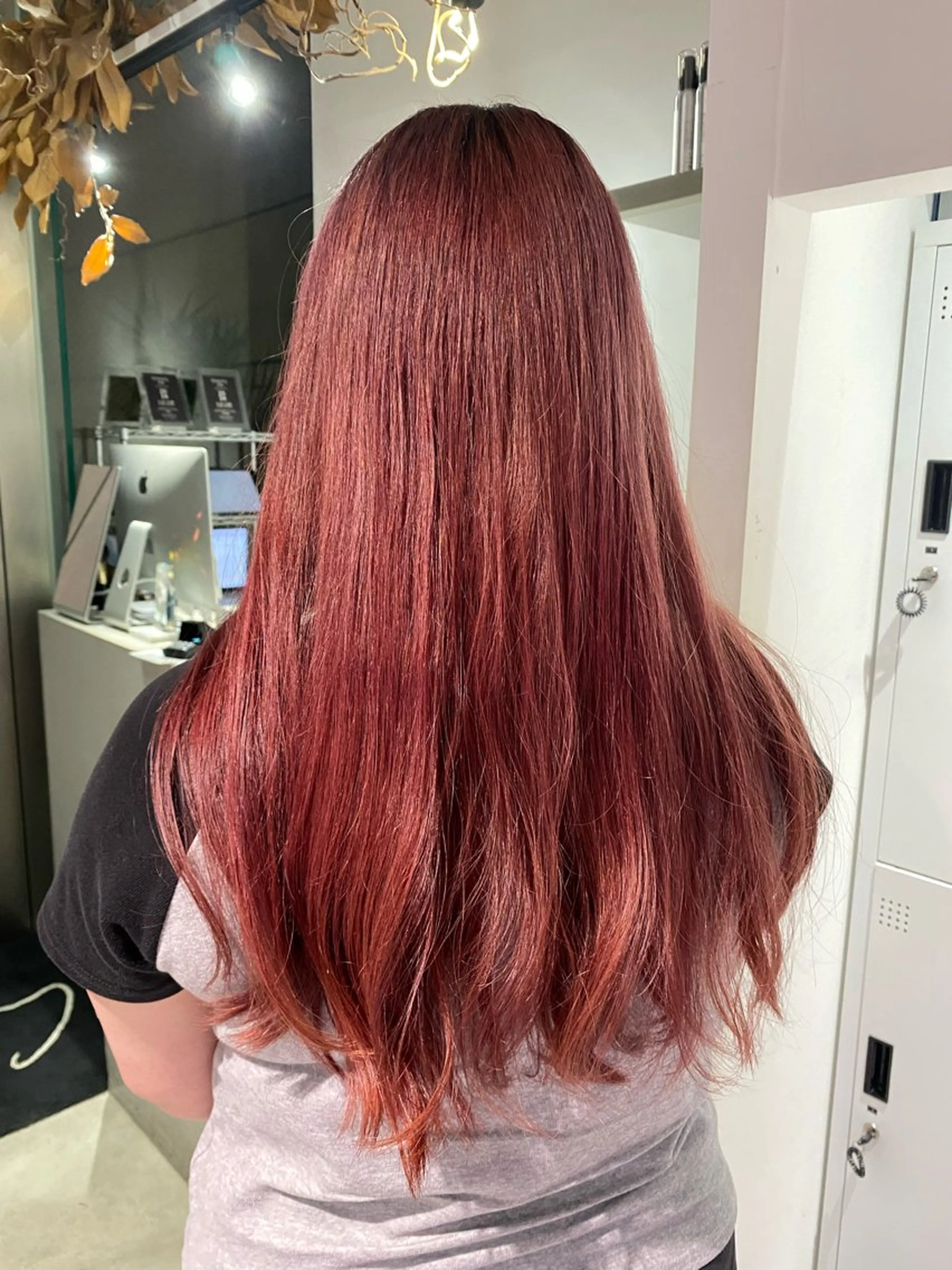 【ピンク系カラー希望の方はこちら🩷️】1ブリーチ+オンカラー+艶髪トリートメントの写真