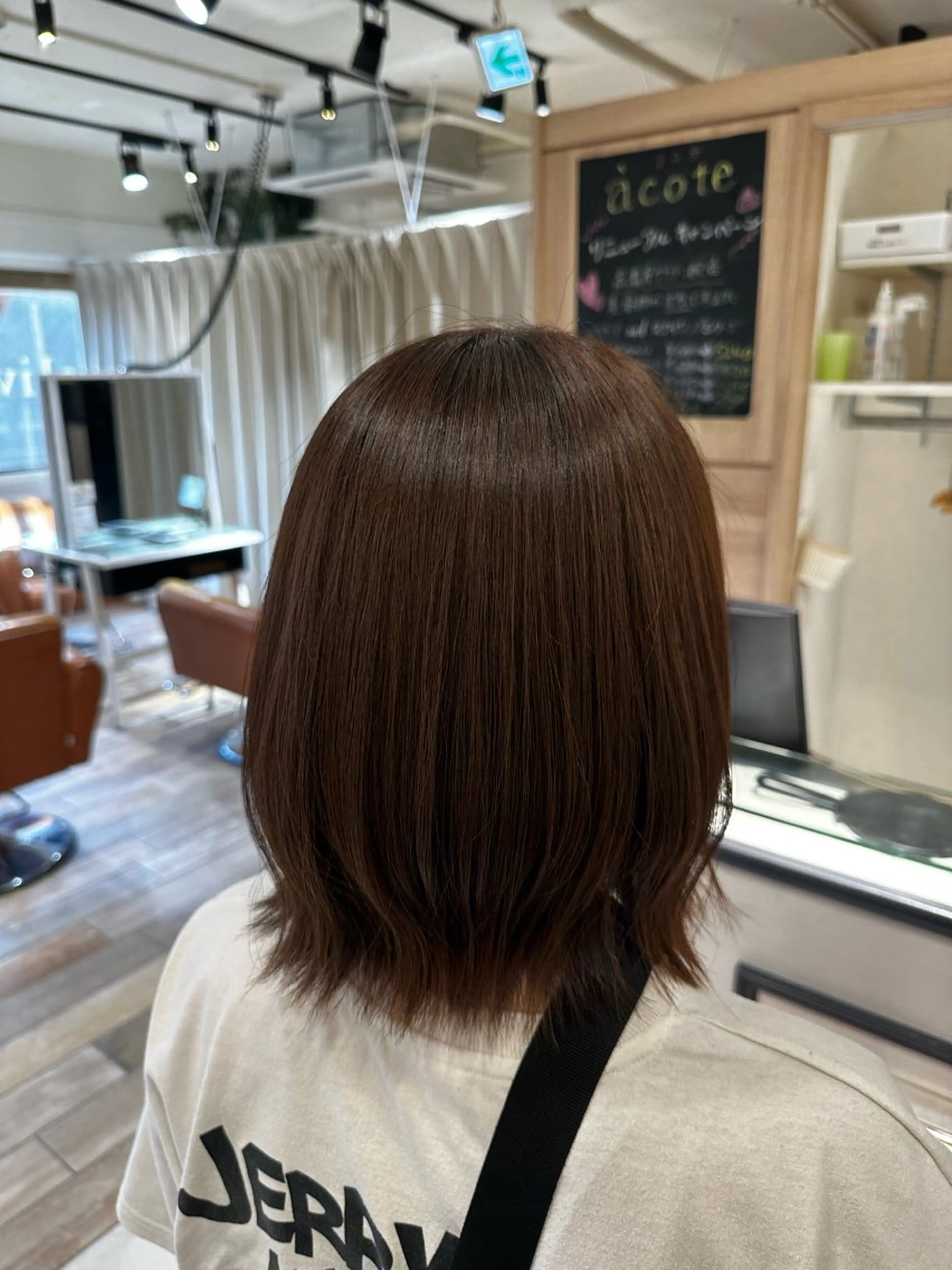 ミディアム カラー カット ヘアカラー 岡本 葵のヘアスタイル