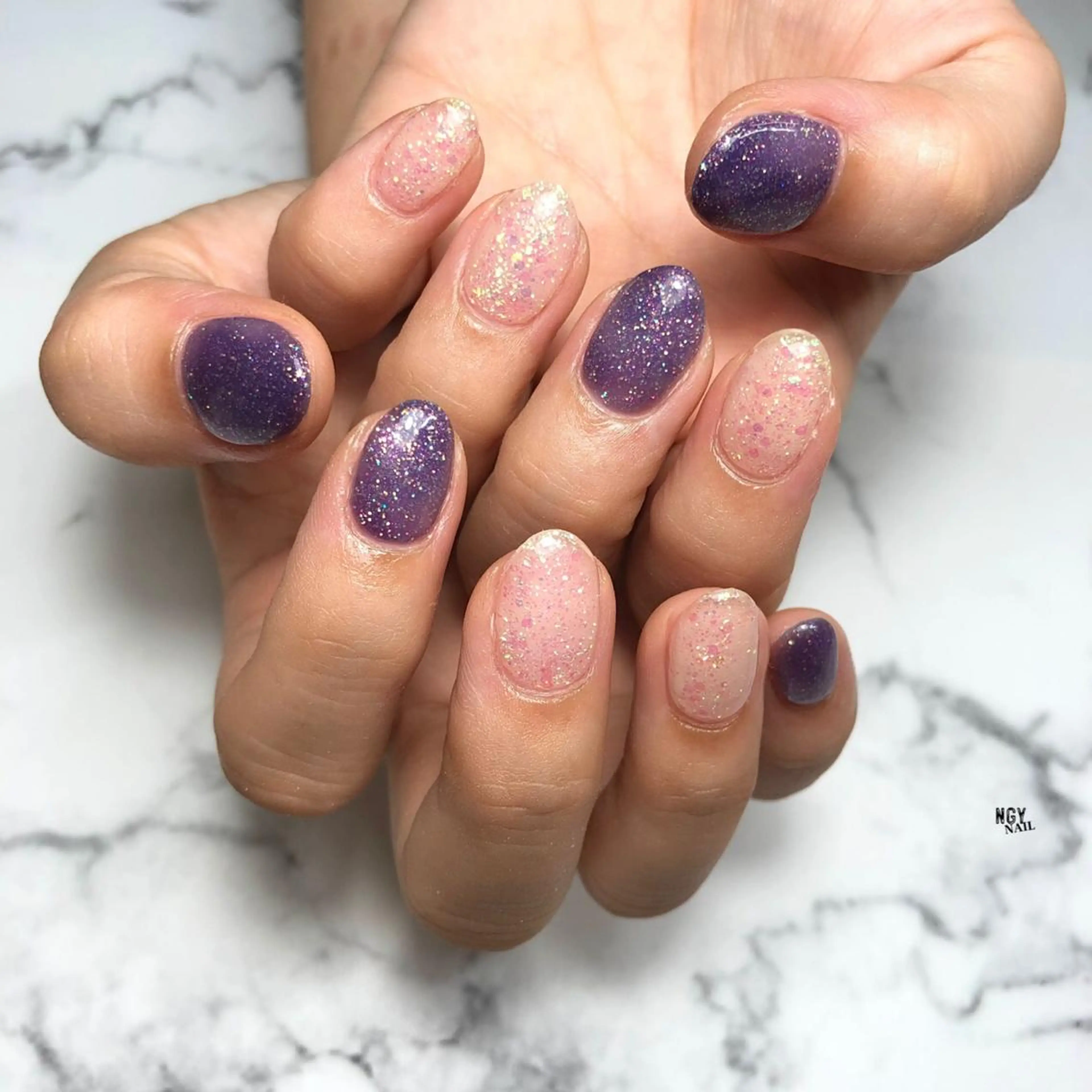 ネイル クリアネイル ジェルネイル ホログラムネイル 韓国ネイル ワンカラーネイル ハンドネイル NAIL NOWのネイルデザイン