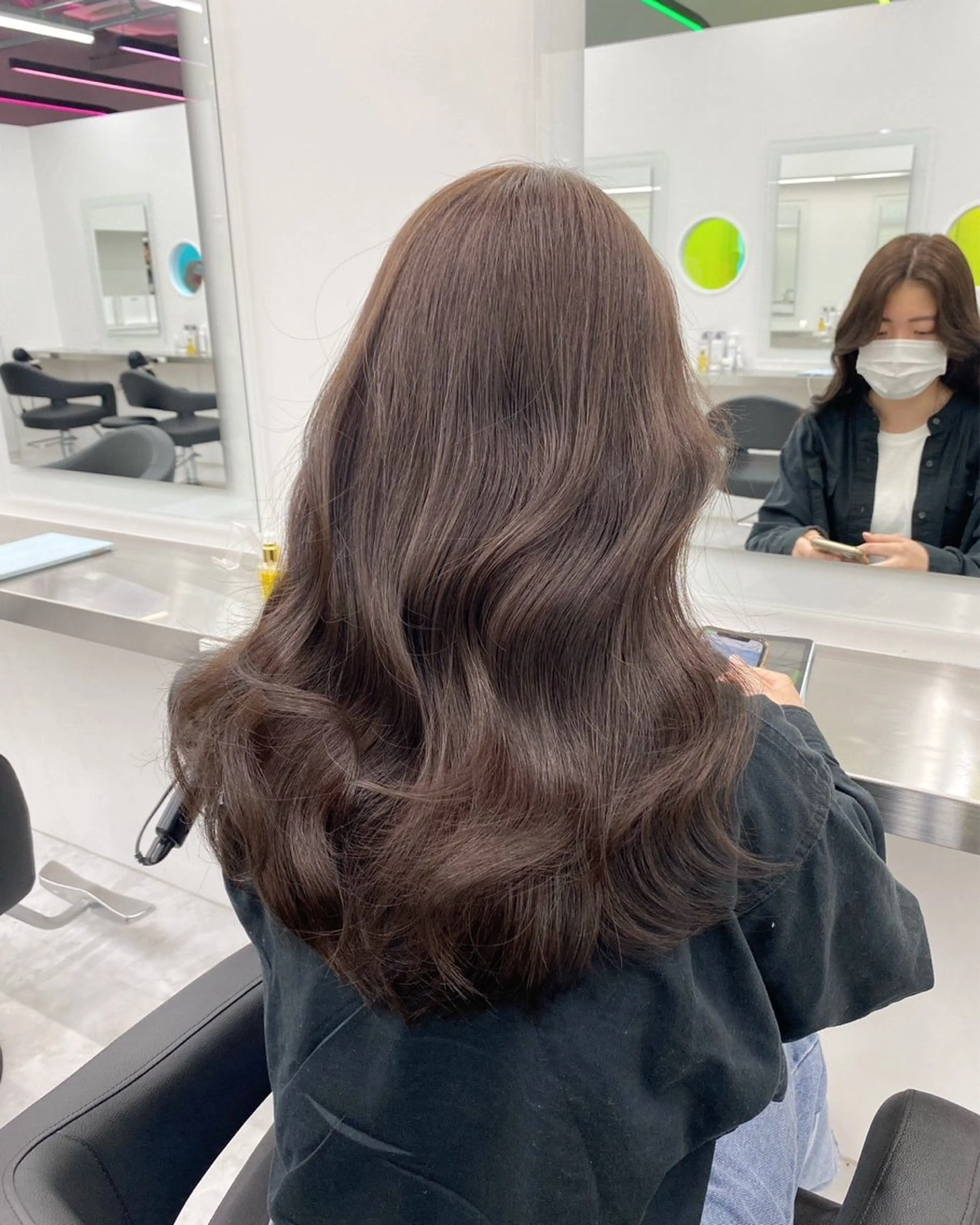 ミディアム ブラウンベージュ🤎 ブリーチなし🤎のヘアスタイル