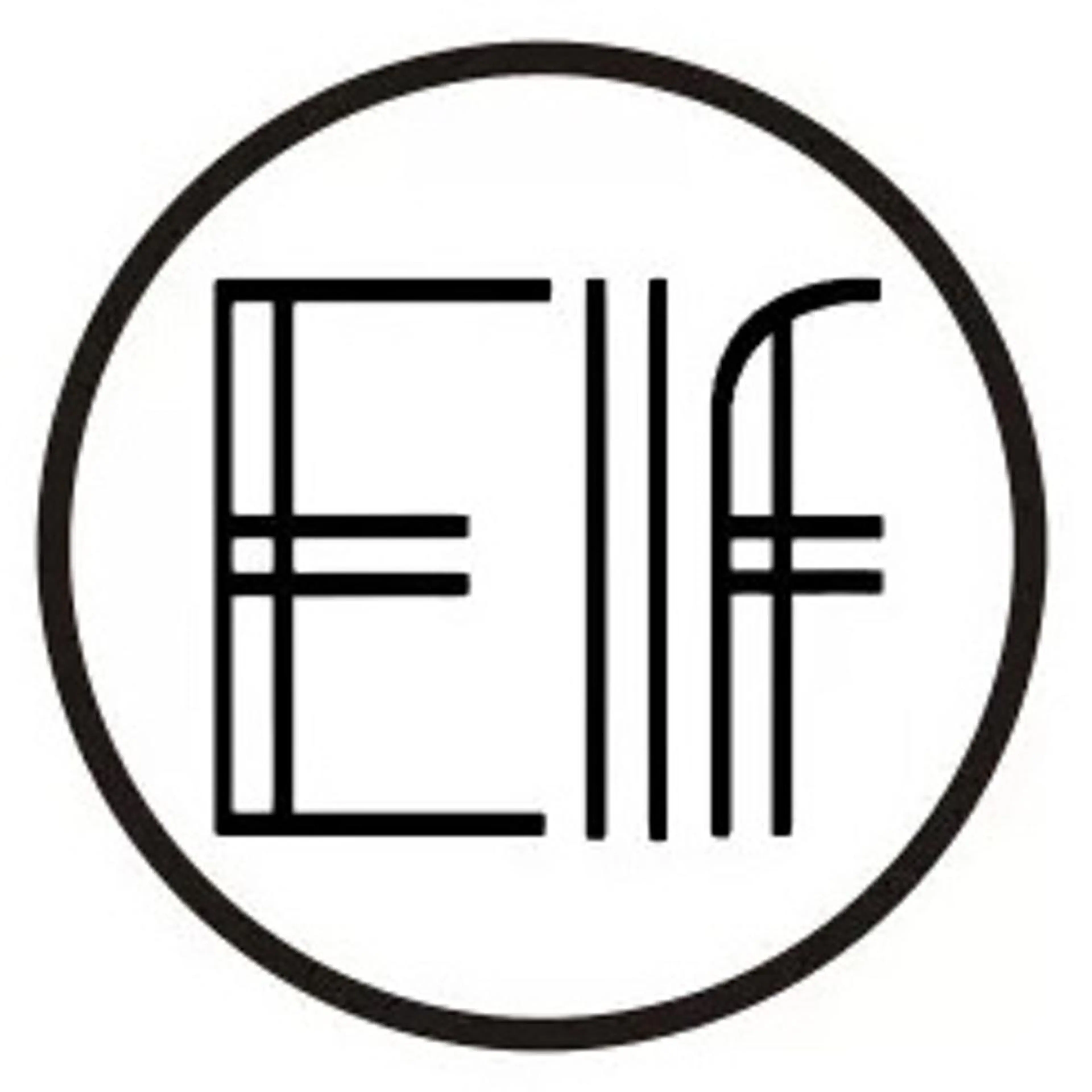 ✨ Elf スタッフのネイルデザイン