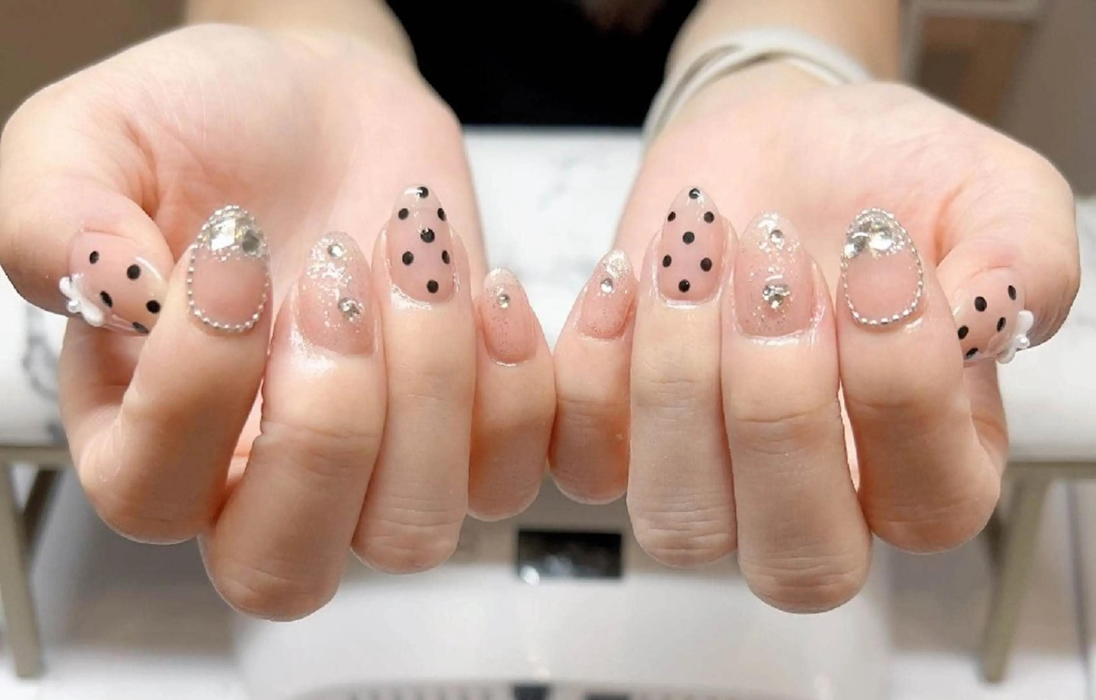 ネイル チークネイル 長さ出し フットネイル フレンチネイル ガラスフレンチ ネイルサロンred veil所属・RiRi  ネイルサロンのネイルデザイン