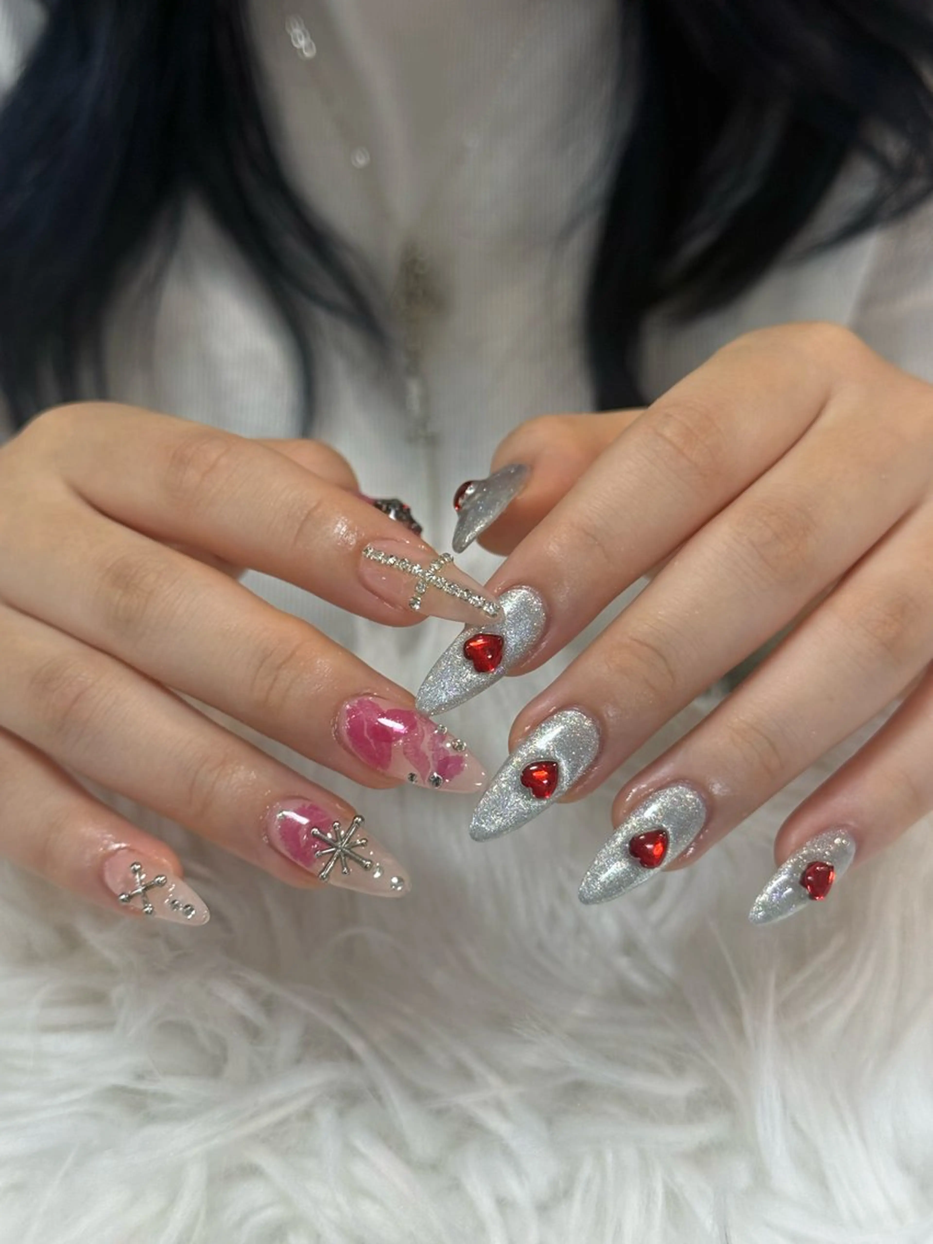 ネイル フレンチネイル ジェルネイル キラキラネイル 韓国ネイル マグネットネイル ハンドネイル Julli nail studio所属・Julli NailStudioのネイルデザイン