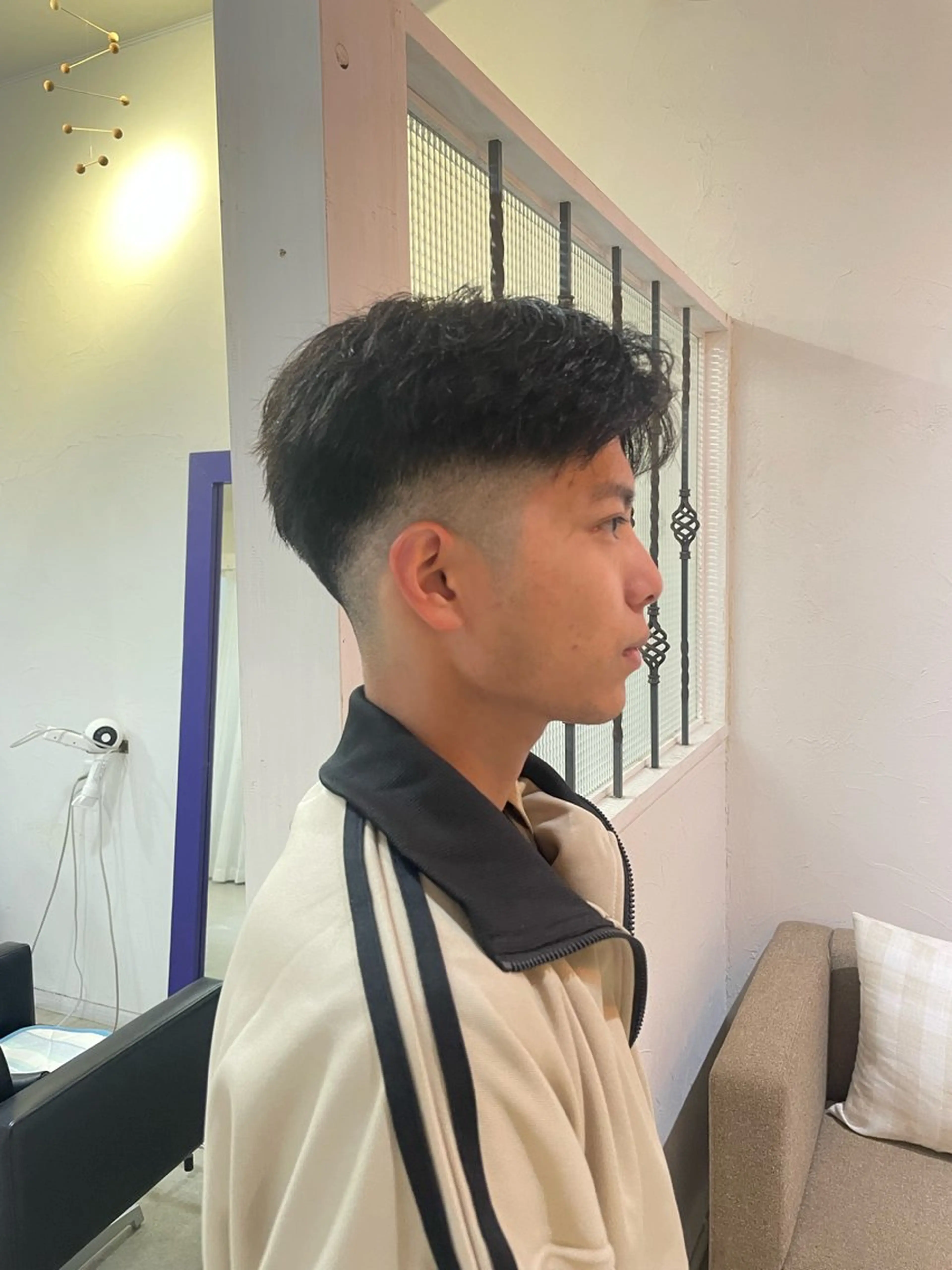 パーマ メンズ フェードカット メンズパーマ スキンフェード 刈り上げ Men's hair salon First 中百舌鳥店所属・First なかもず 店 YUKIのヘアスタイル