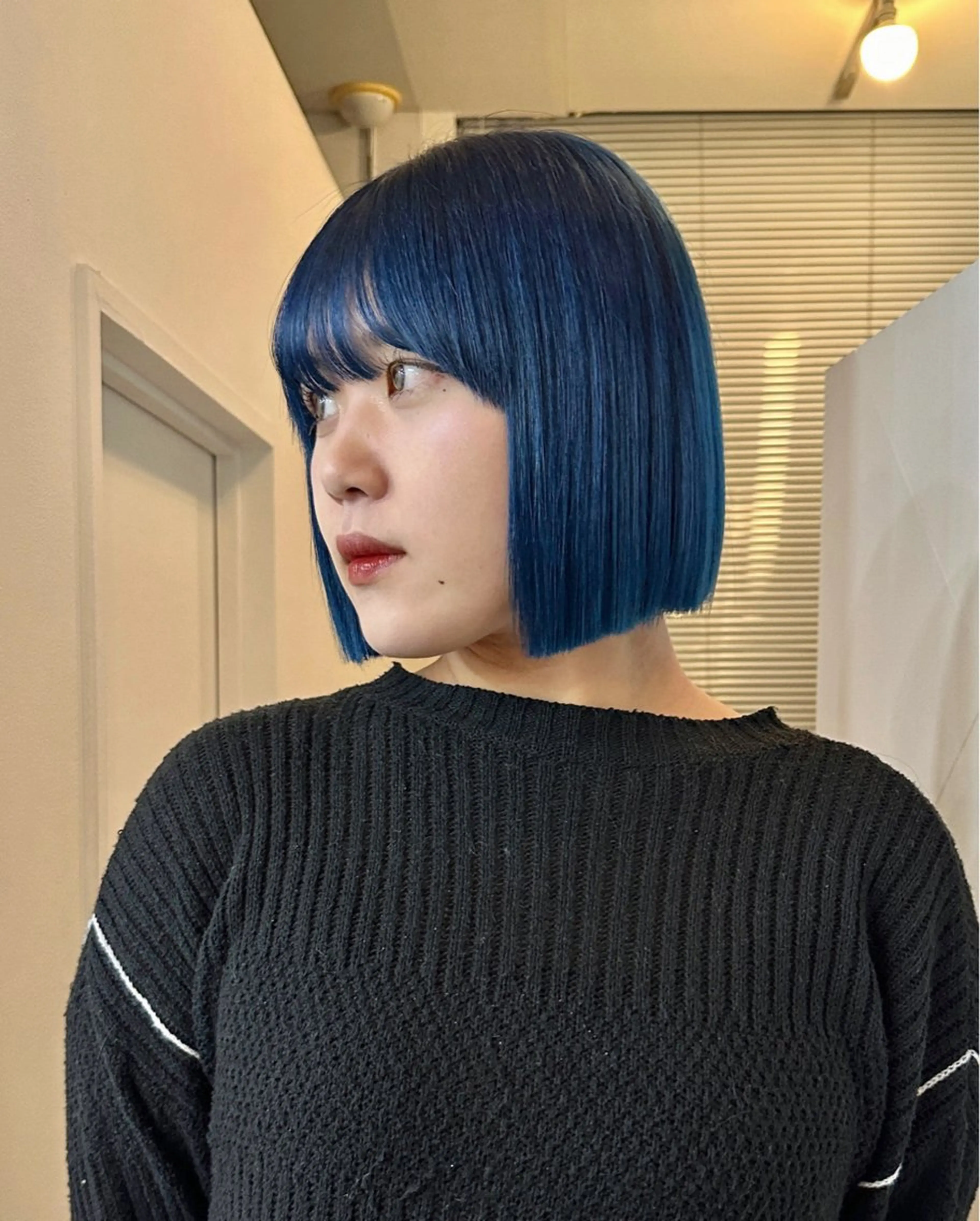 ミディアム カラー ブルーカラー 磯　亜由香 🌷ブリーチのヘアスタイル
