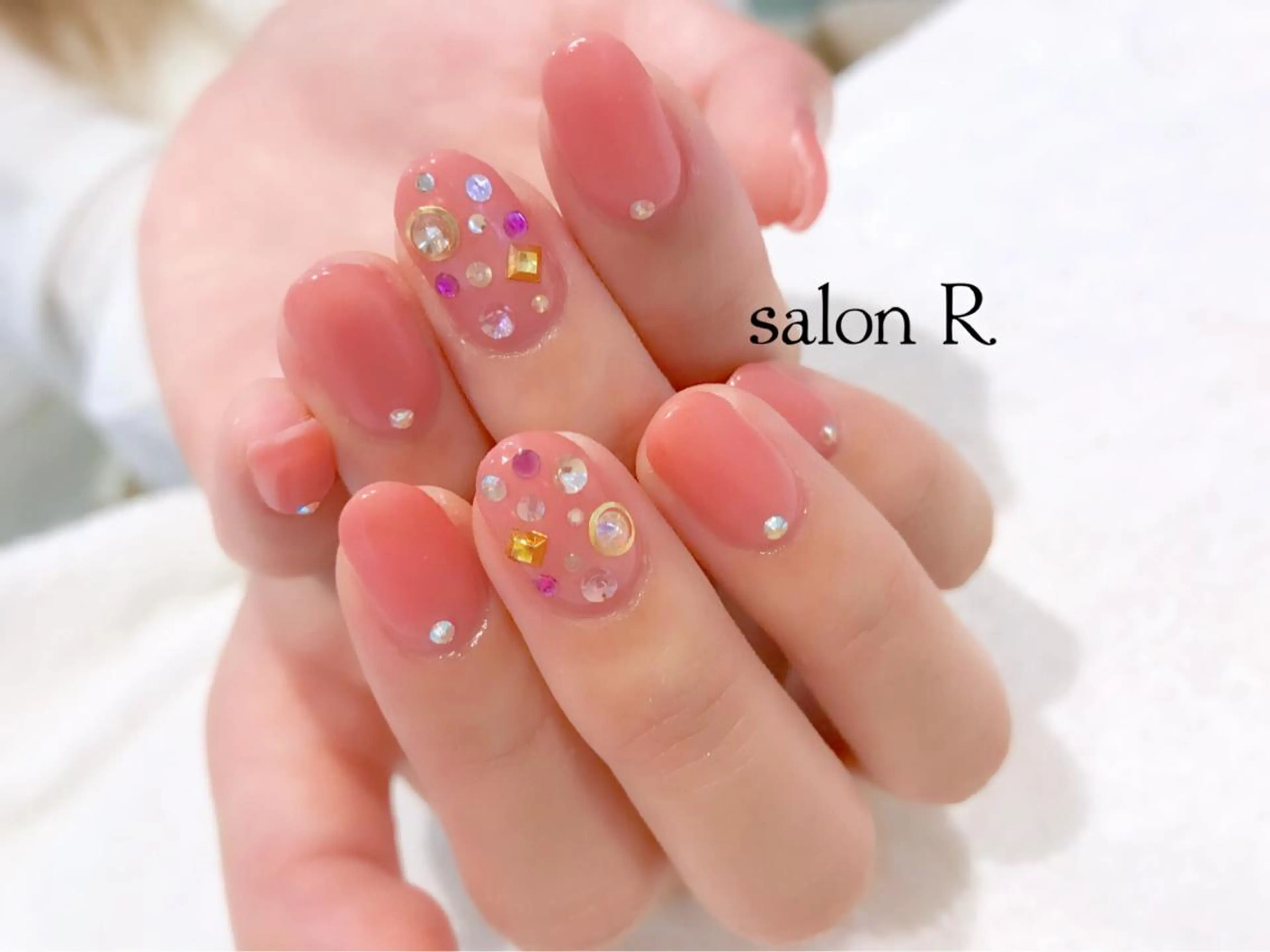 ネイル ハンドネイル Re Pearl～コーディネートサロン～ 市駅前店所属・NARUMI HYODOのネイルデザイン