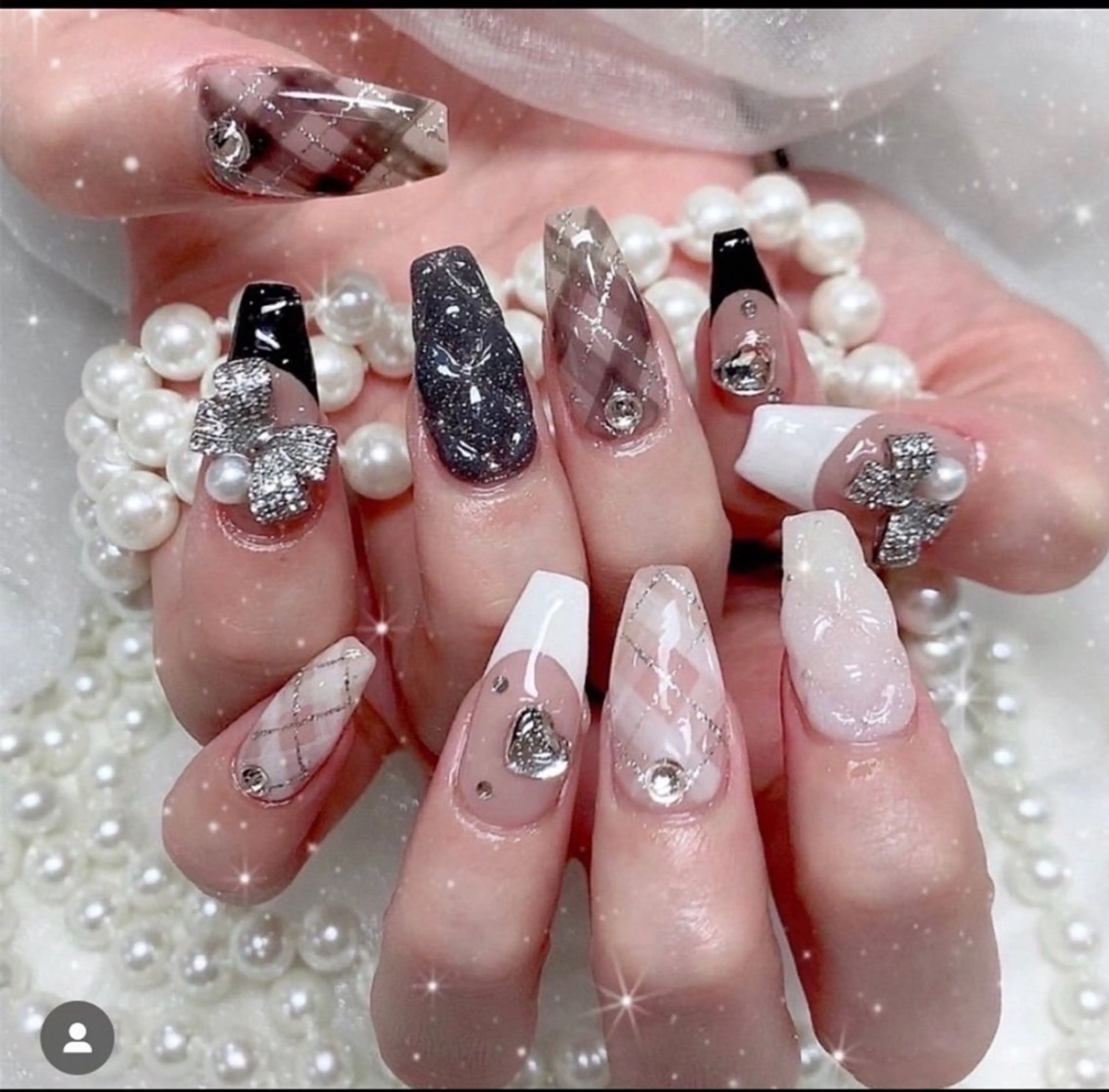 🩷アート4本やり放題（斜めチェック）🩷の写真