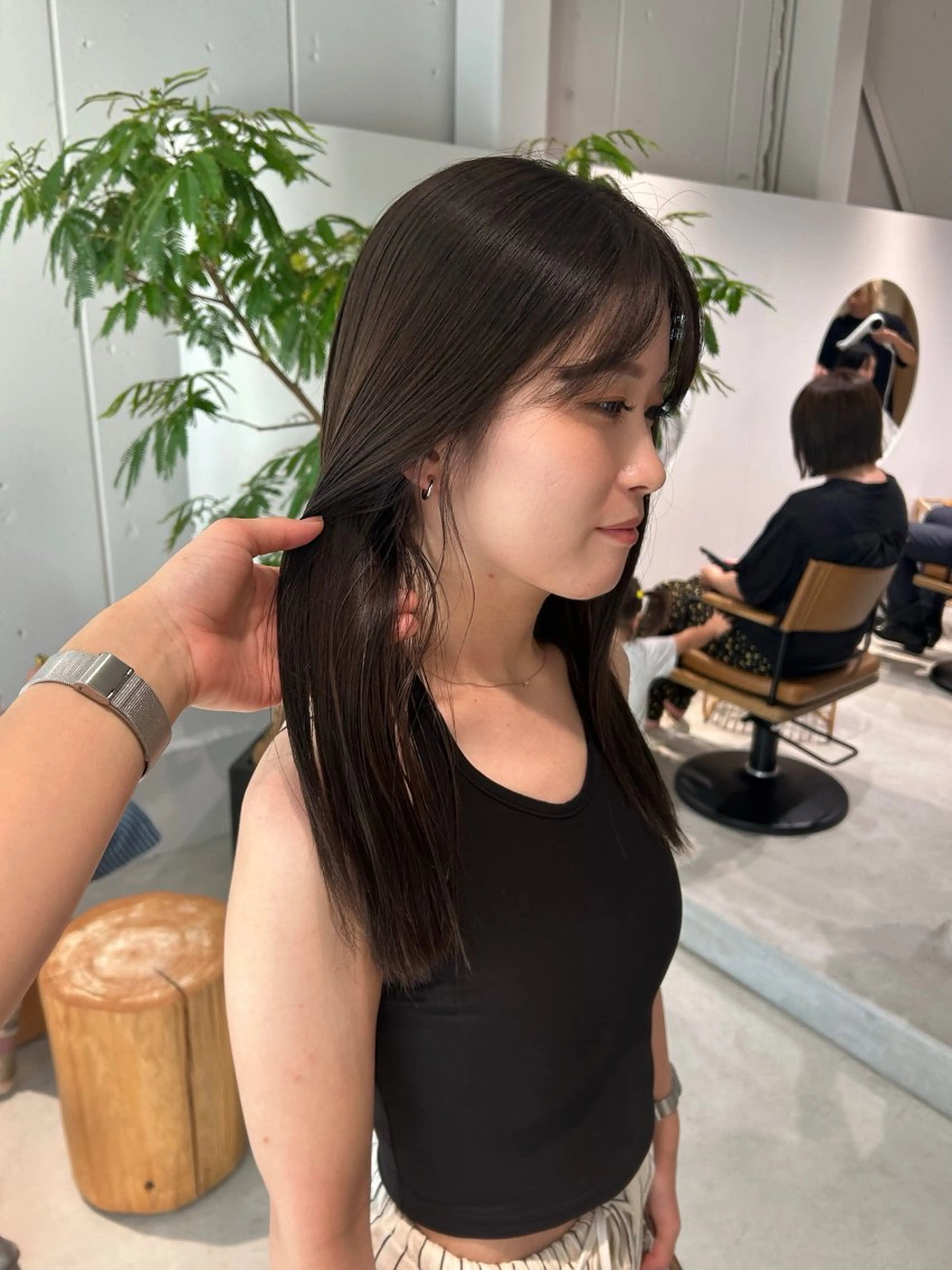 セミロング カラー 明瀬　咲良🩰 透明間カラーのヘアスタイル