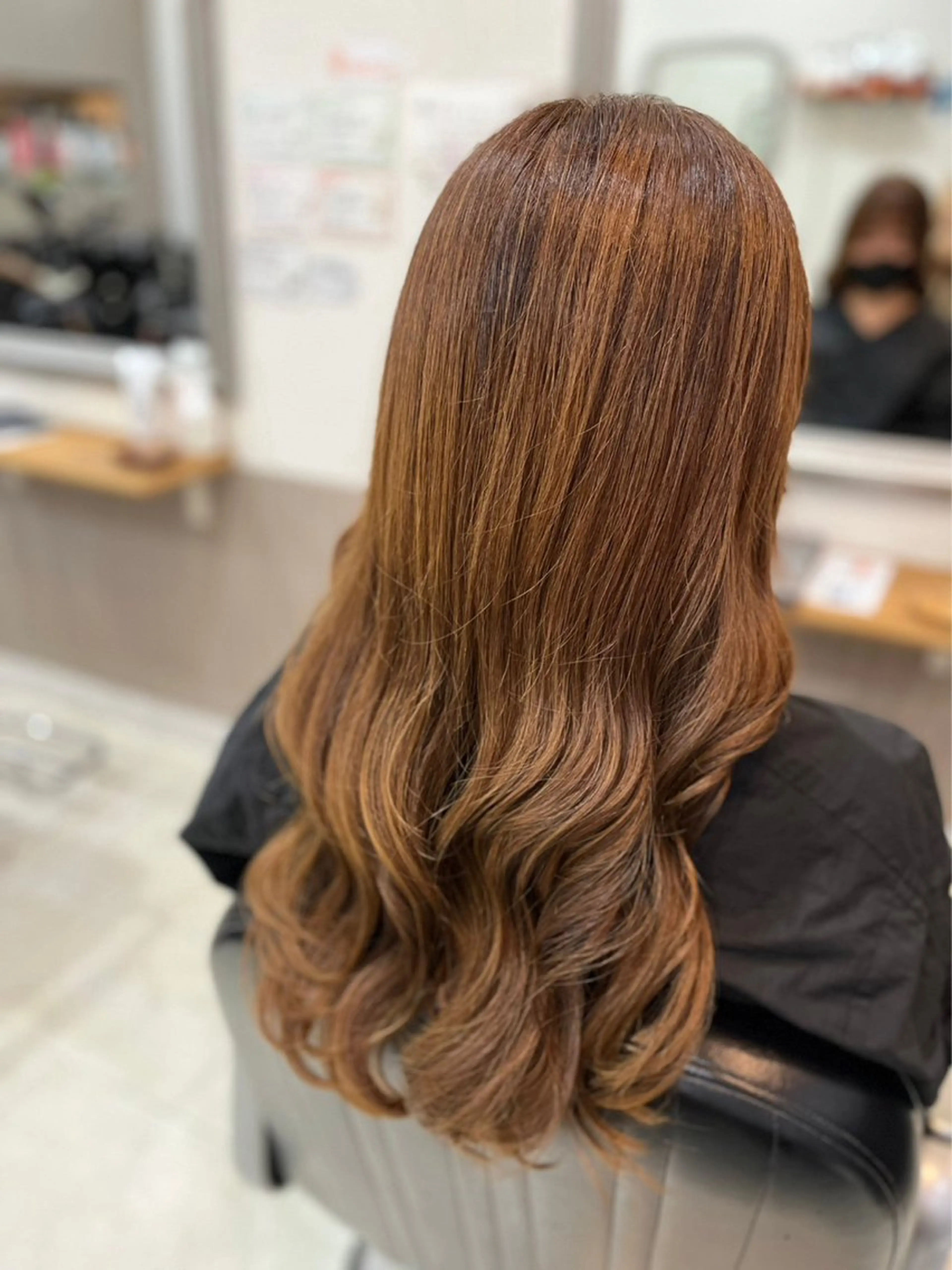 ロング カラー 生尾 虹水のヘアスタイル