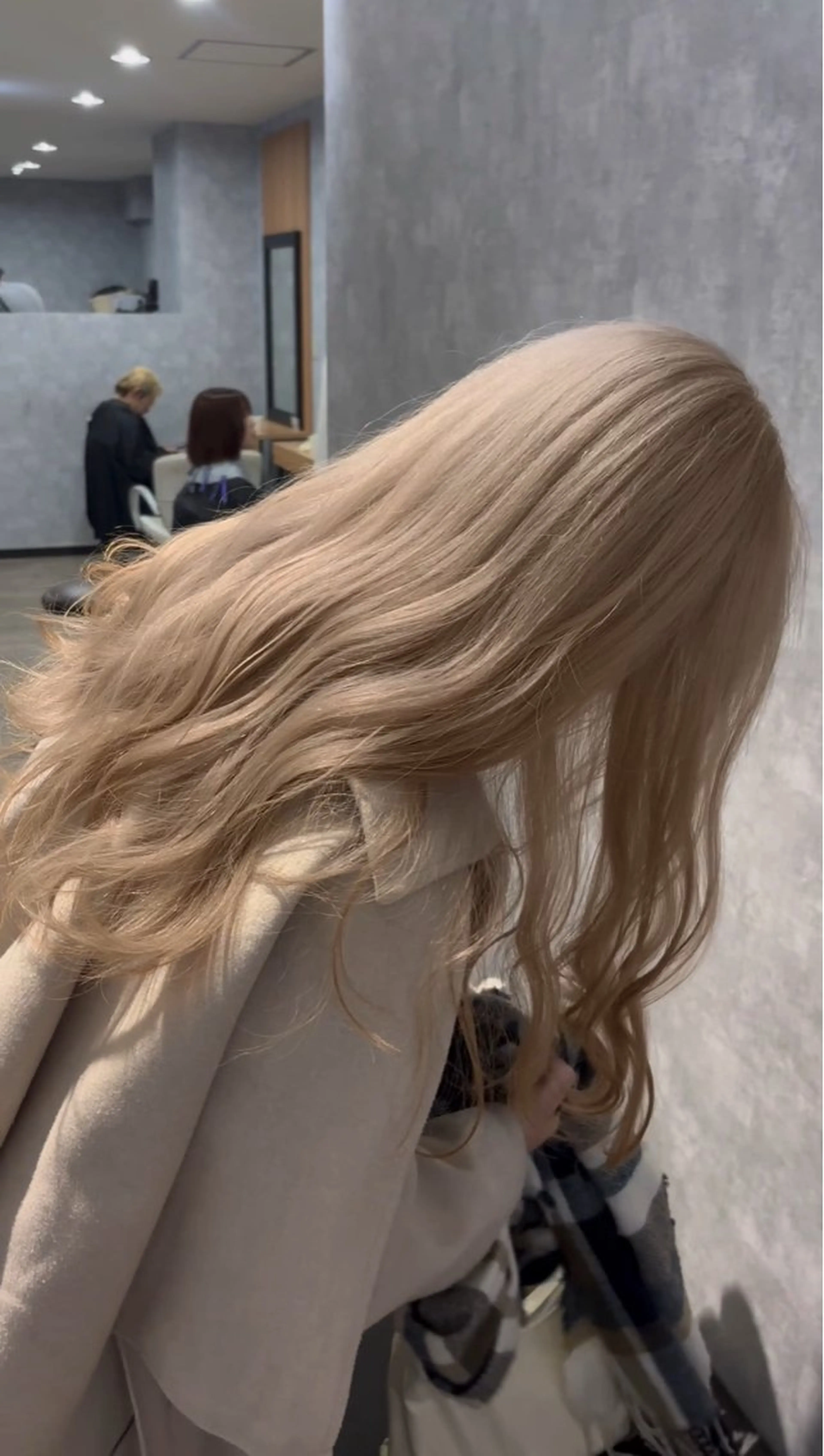 ロング カット ヘアカラー トリートメント 🌐NATSUMI 🌐【寒色カラー】のヘアスタイル