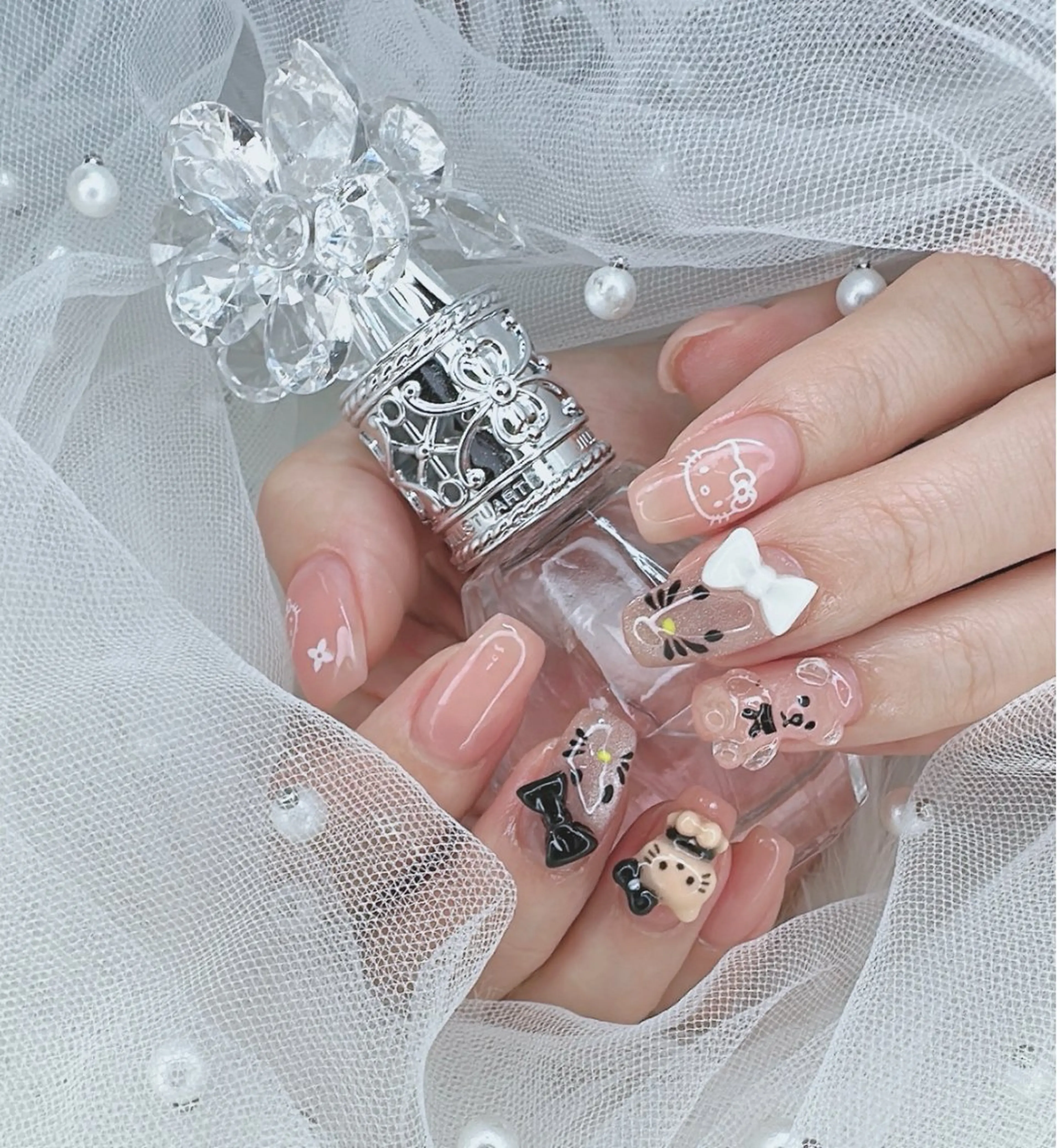 ネイル R nailsalon所属・R salonのネイルデザイン
