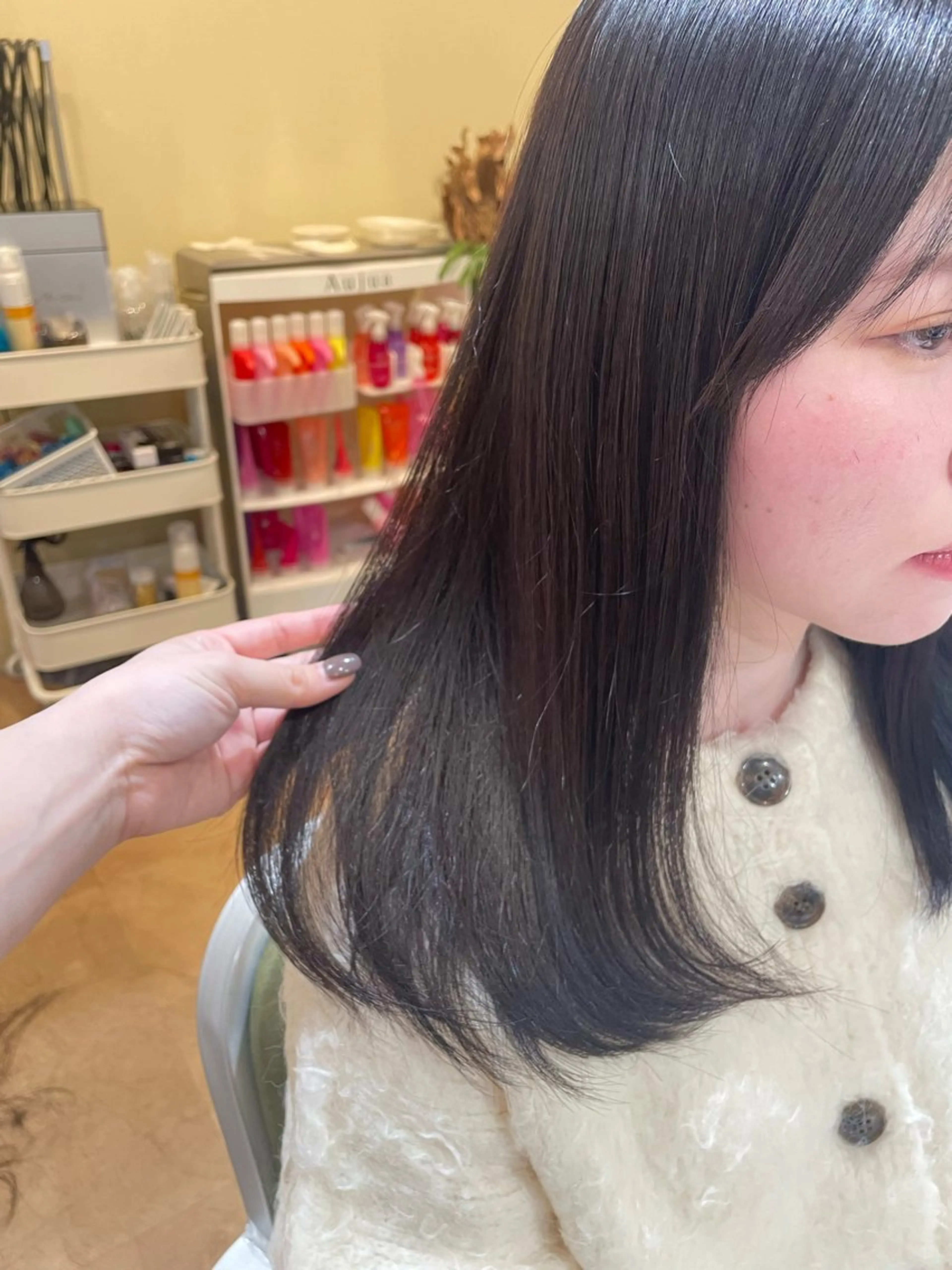 ロング 顔周りカット レイヤーカット カット パーマ 山口里莉 /ブリーチカラーのヘアスタイル