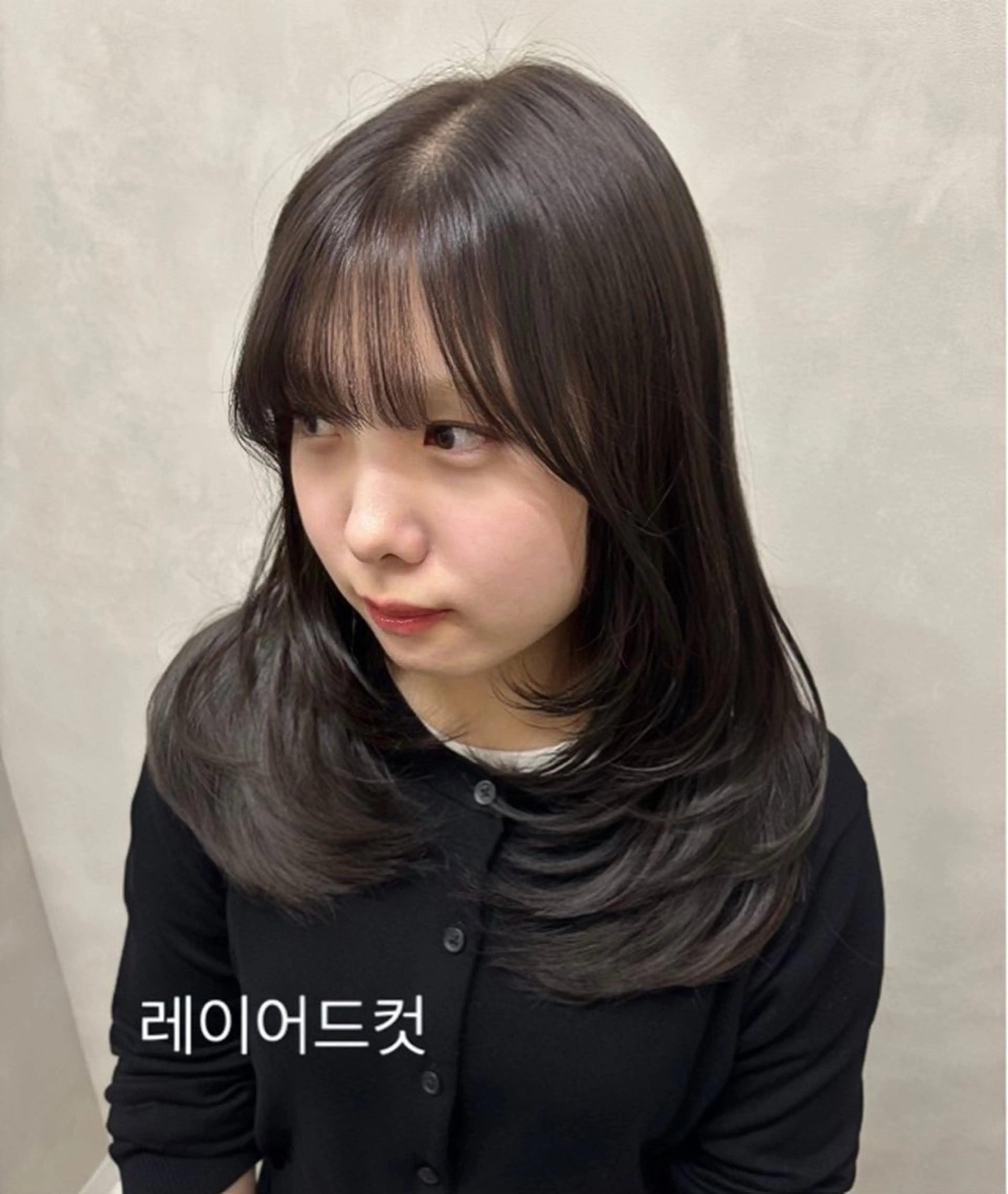 セミロング カット ヘアカラー トリートメント 韓国ヘア🇰🇷/ 巻き髪/MAAYAのヘアスタイル