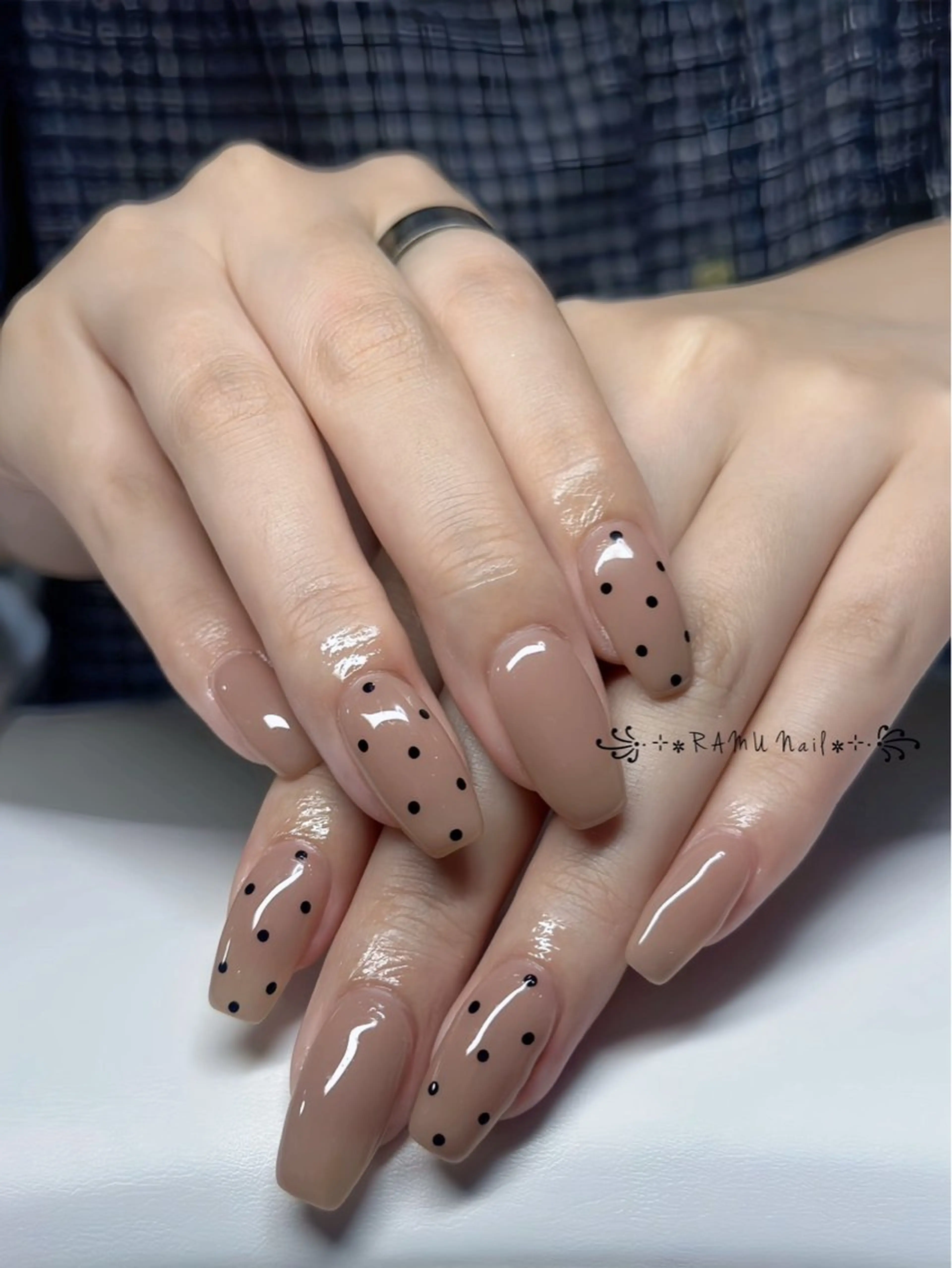 ネイル キラキラネイル マグネットネイル ミラーネイル ピンク ワンホンネイル ハンドネイル RAMU Nail 恵比寿店のネイルデザイン