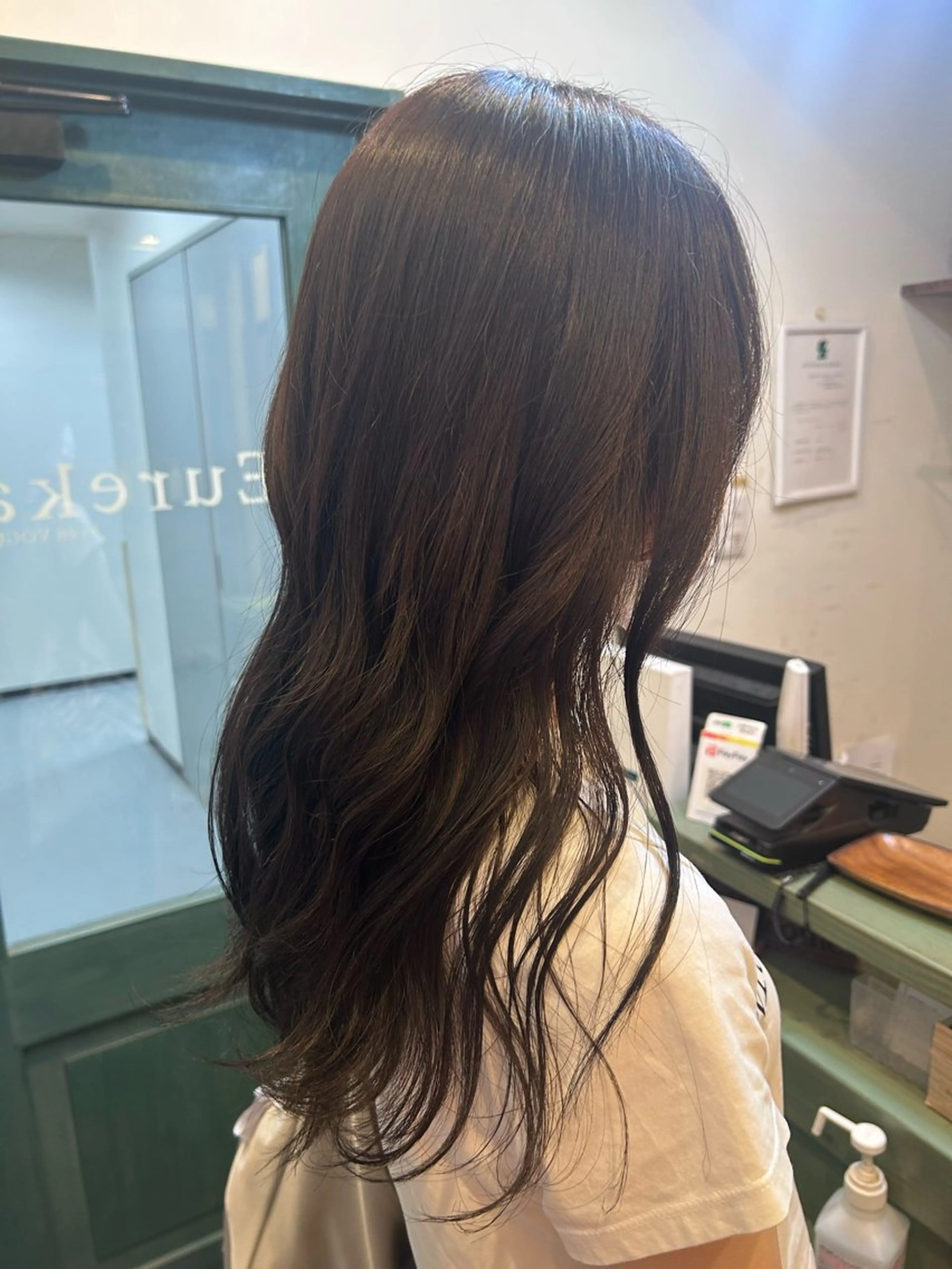 セミロング カラー ブラウンカラー ラベンダーカラー ラベンダーブラウン カット ヘアカラー トリートメント SALOWIN 新宿三丁目me+所属・レイヤー/ボブ/ 髪質改善/石井ハルカのヘアスタイル