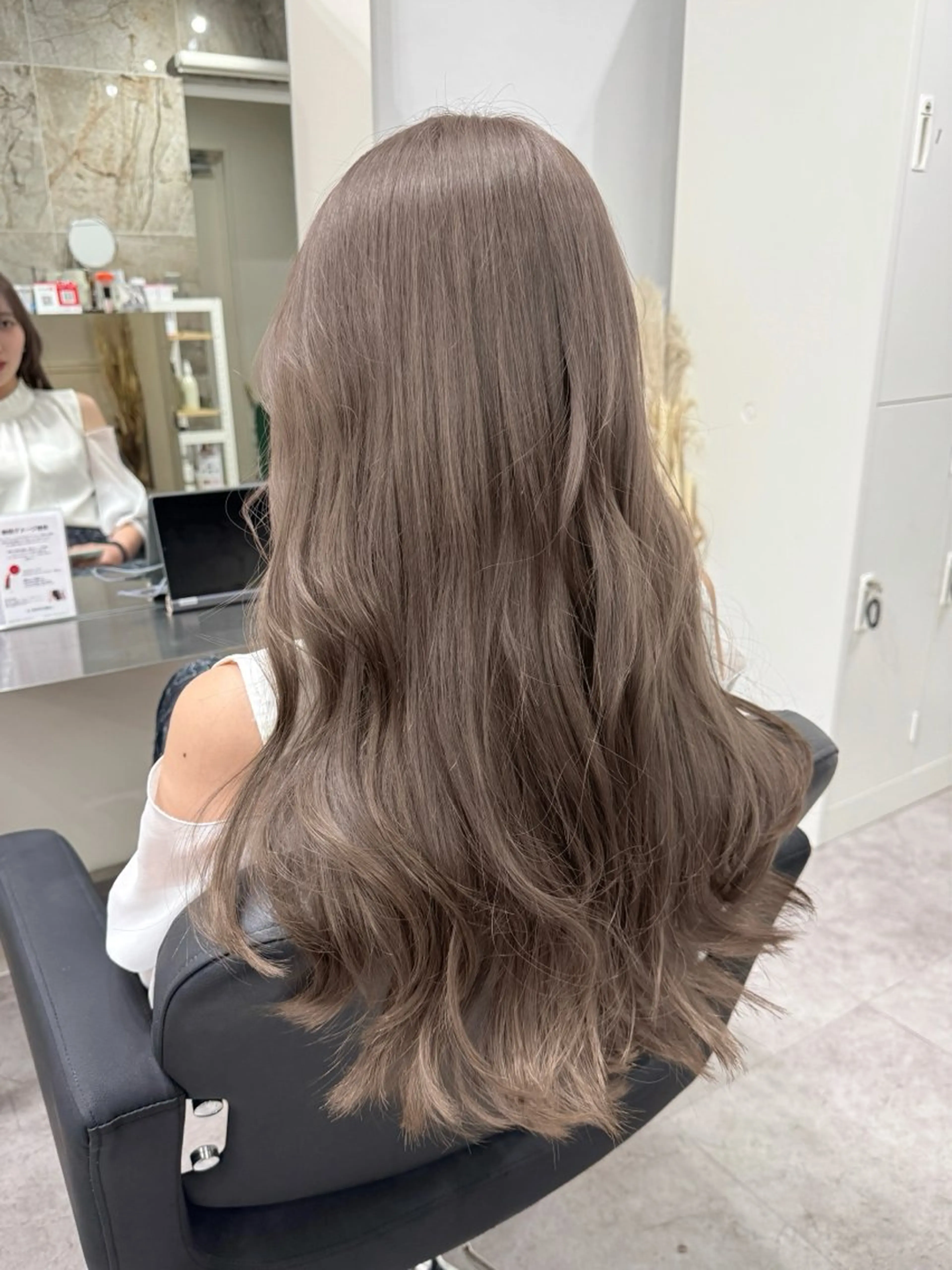 ロング カラー ヘアカラー トリートメント 🎀盛れる顔周り×レ イヤー×透明感/米田のヘアスタイル