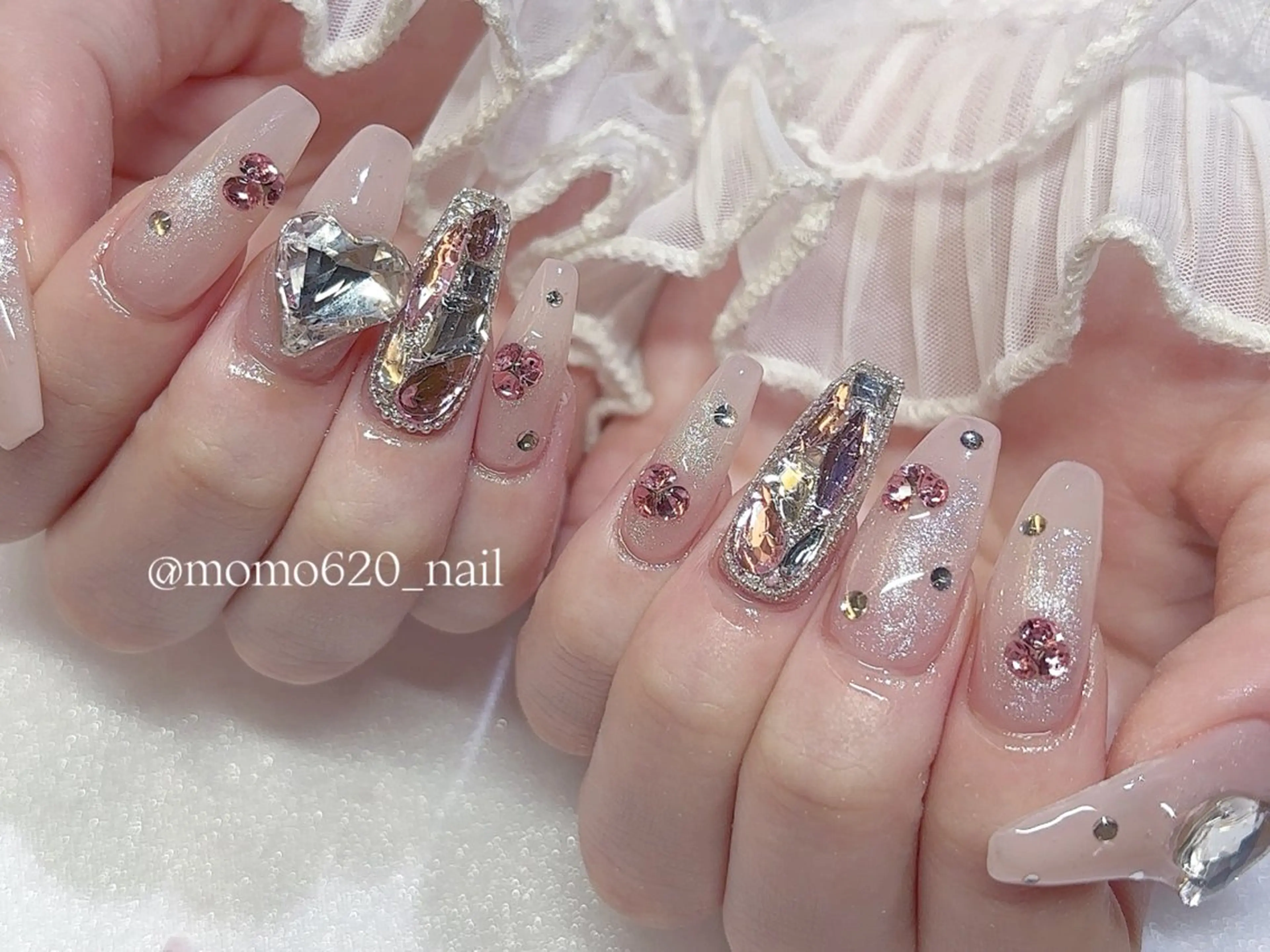 ネイル ピンク ハンドネイル フットネイル nailsalon moca 堀江店所属・moca堀江店 momokaのネイルデザイン