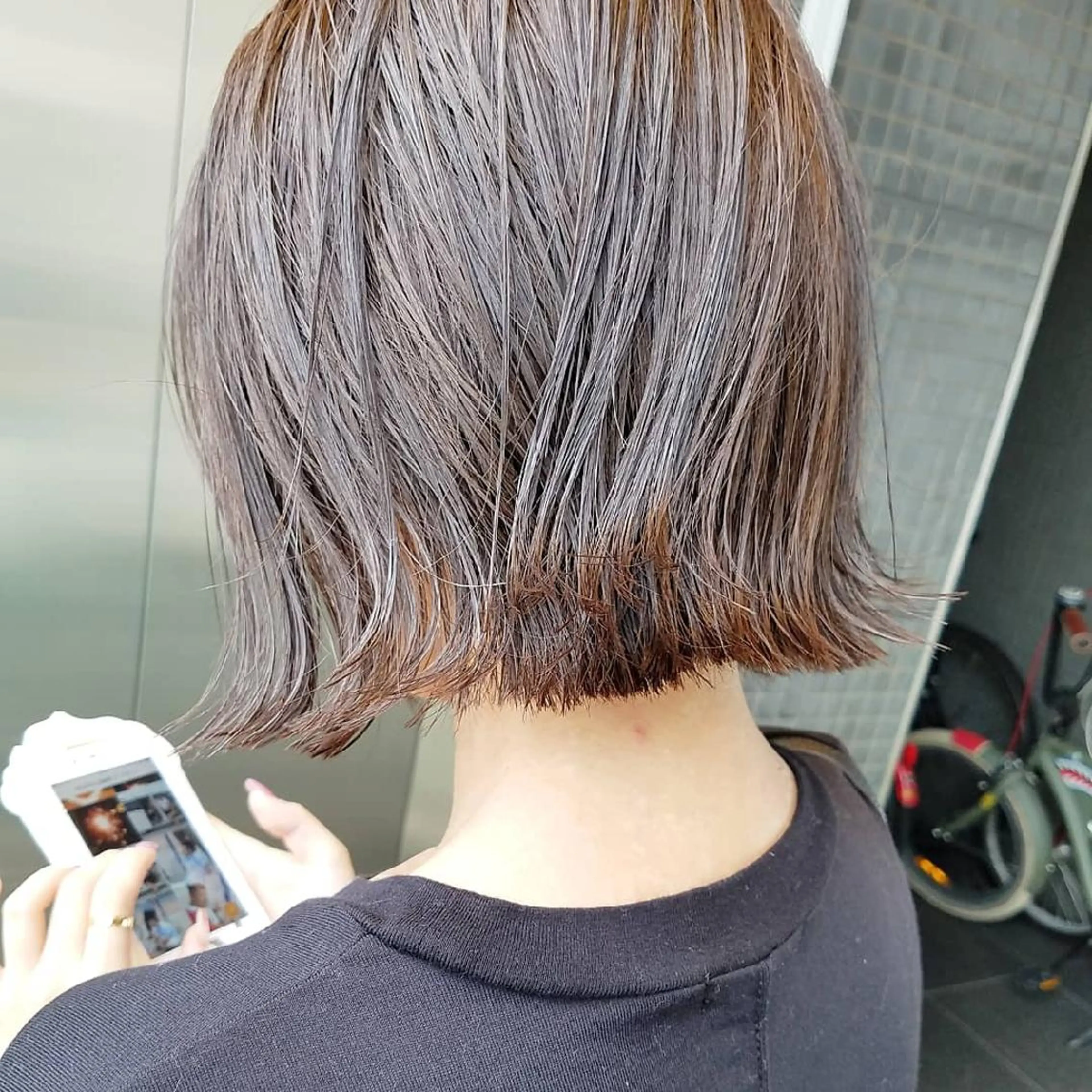 ショート カラー グレージュ ラベンダーカラー ラベンダーグレージュ ラベンダーグレー iplus✴ まつげ、眉毛、耳つぼのマツエク・マツパデザイン