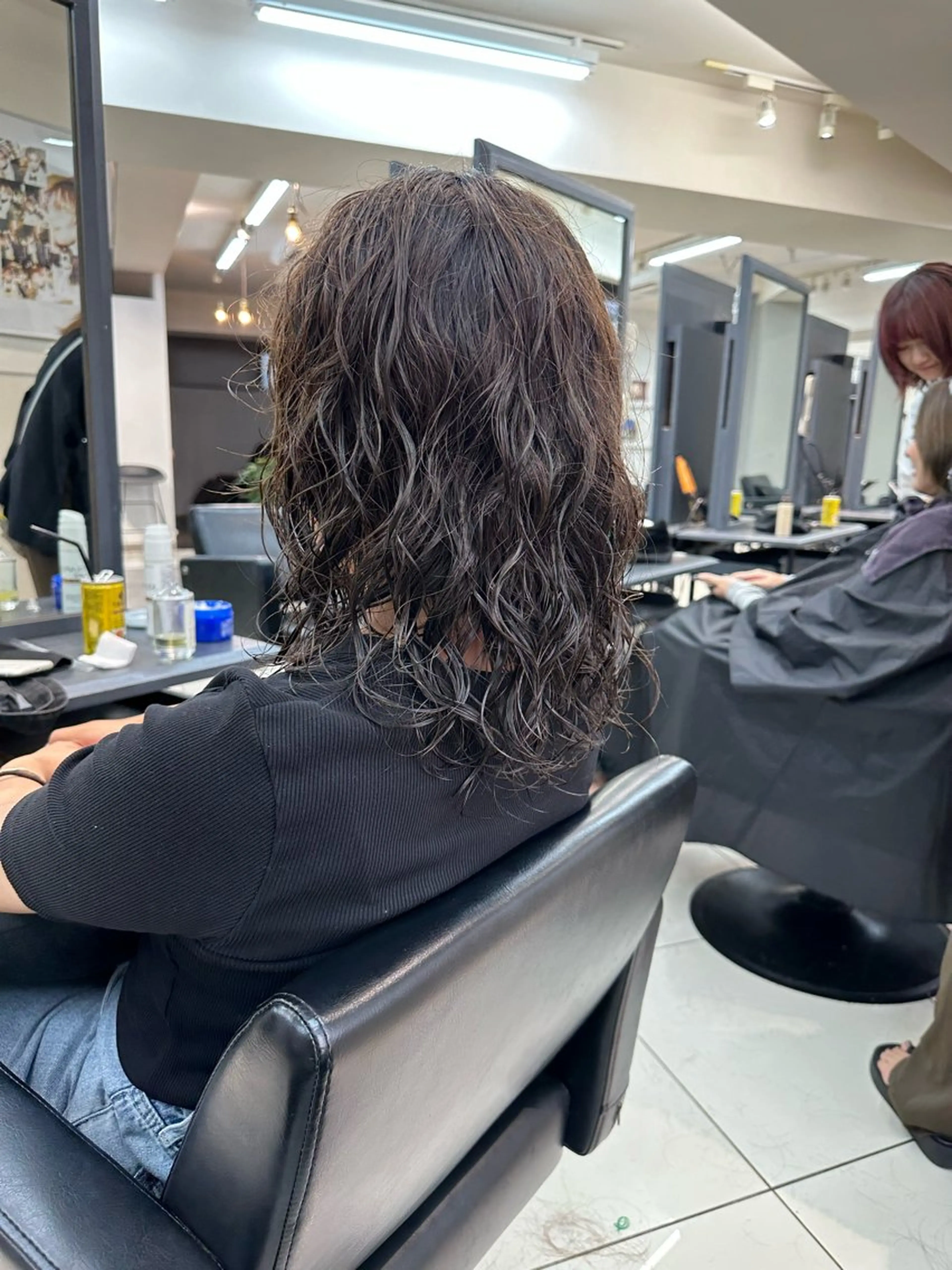 ミディアム パーマ vain所属・パーマウルフショート 濱田匠のヘアスタイル